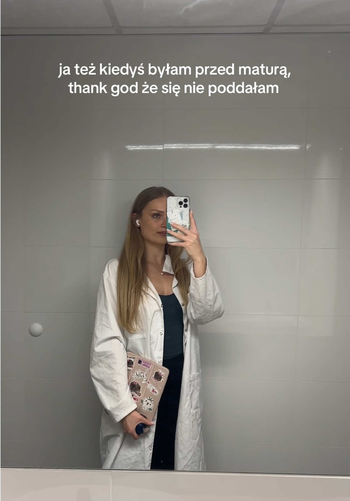 @Soph🌸🩺🦷