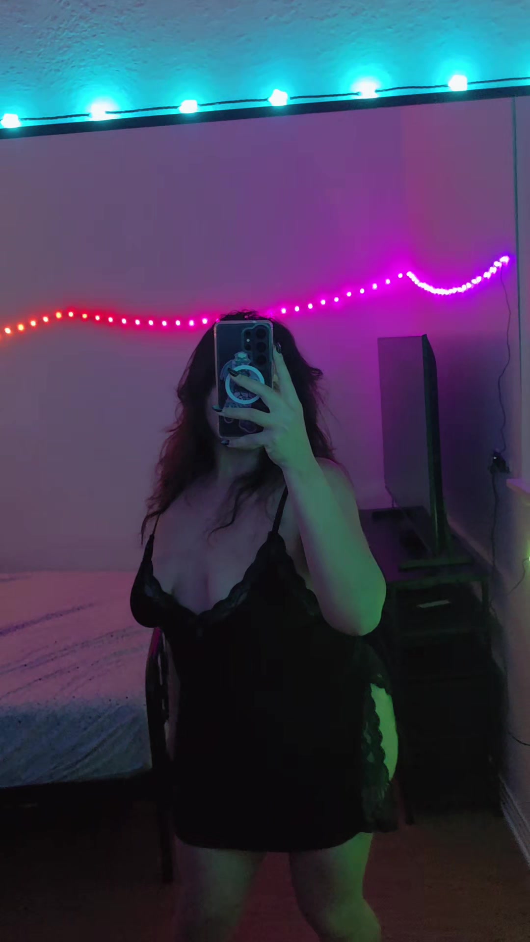 @Cherry_Bomb🍒