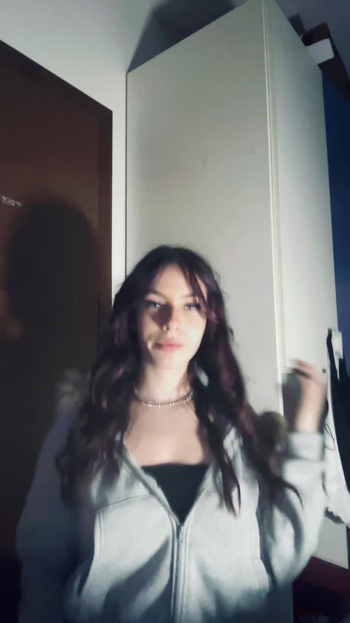 @𝟐𝟑