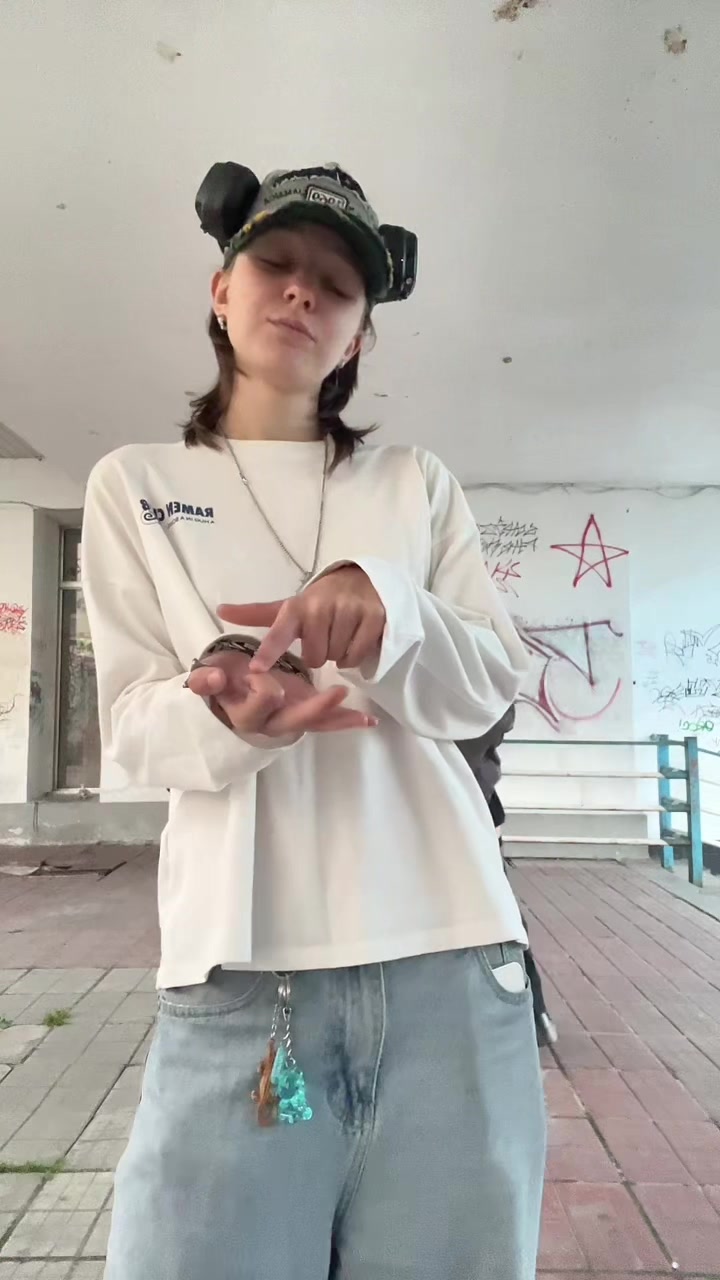 @Кажан