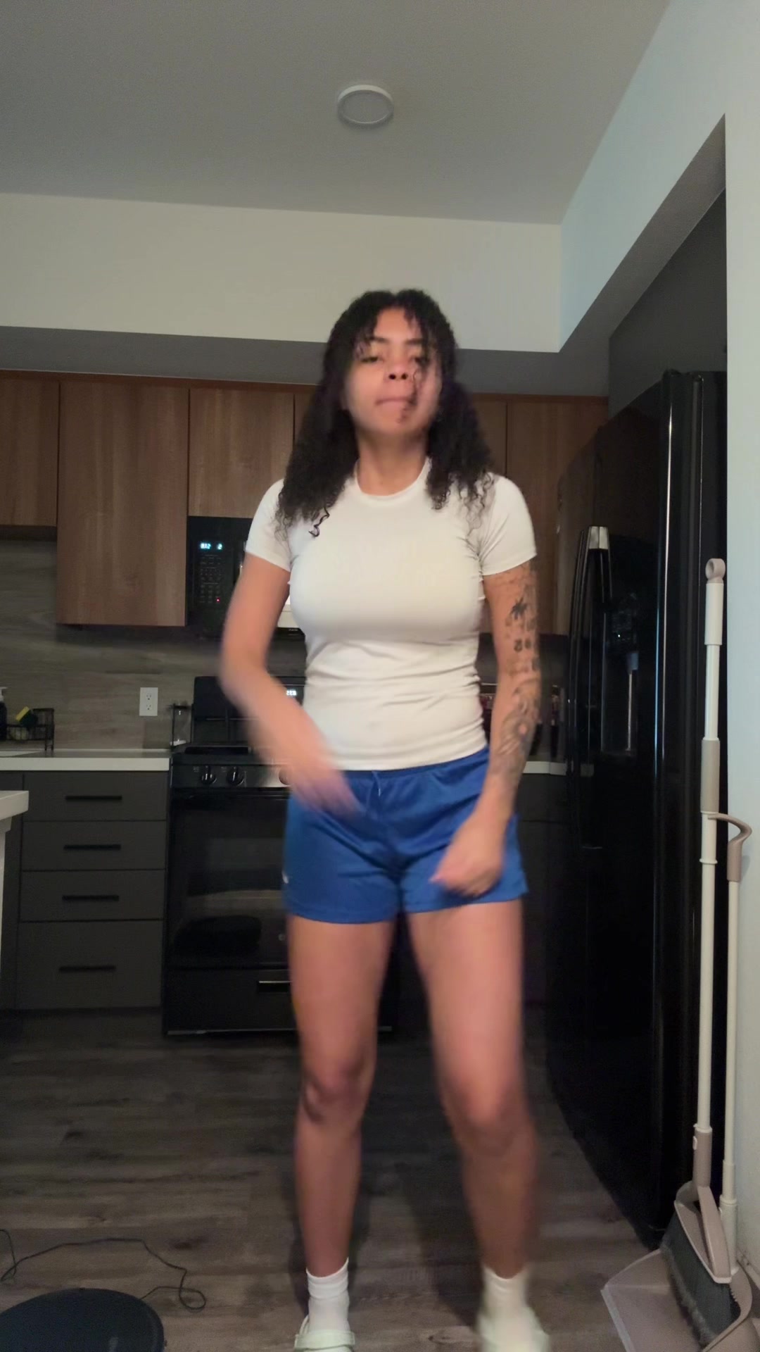 @ᴅ ᴀ ʏ ᴍ ᴏ ɴ ɪ ᴇ 🥷🏽