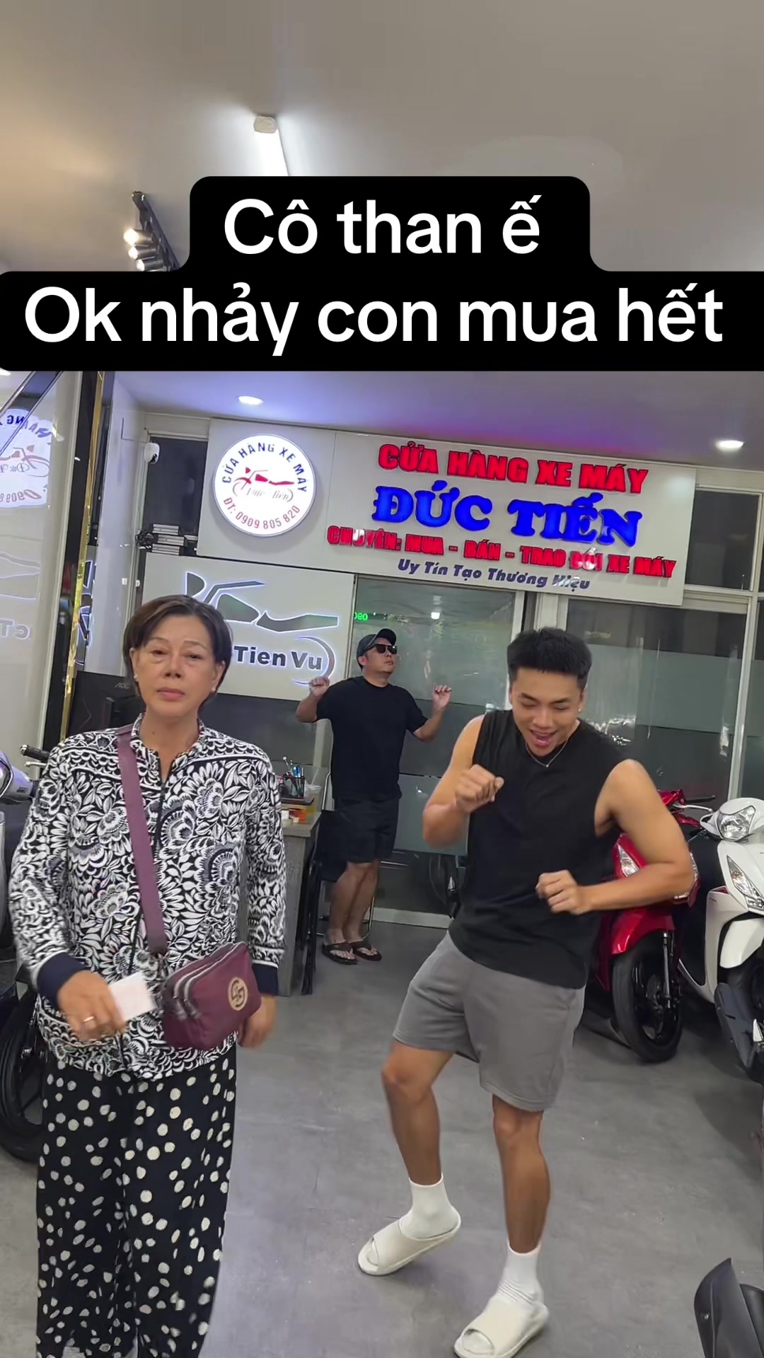 @Huy (em ruột Tiến chiều khách)