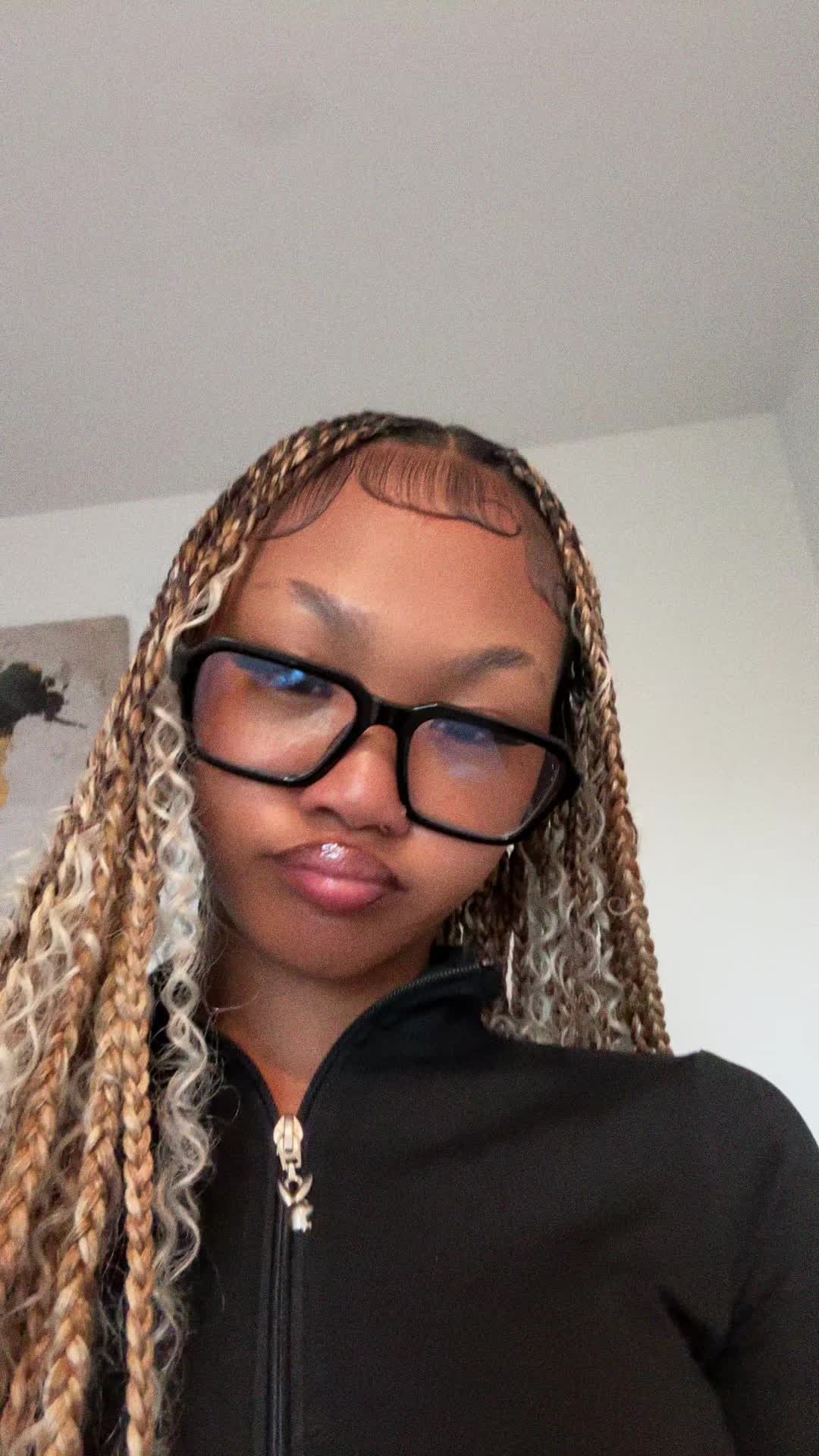 @𝒶𝓎𝓈𝒾𝒶