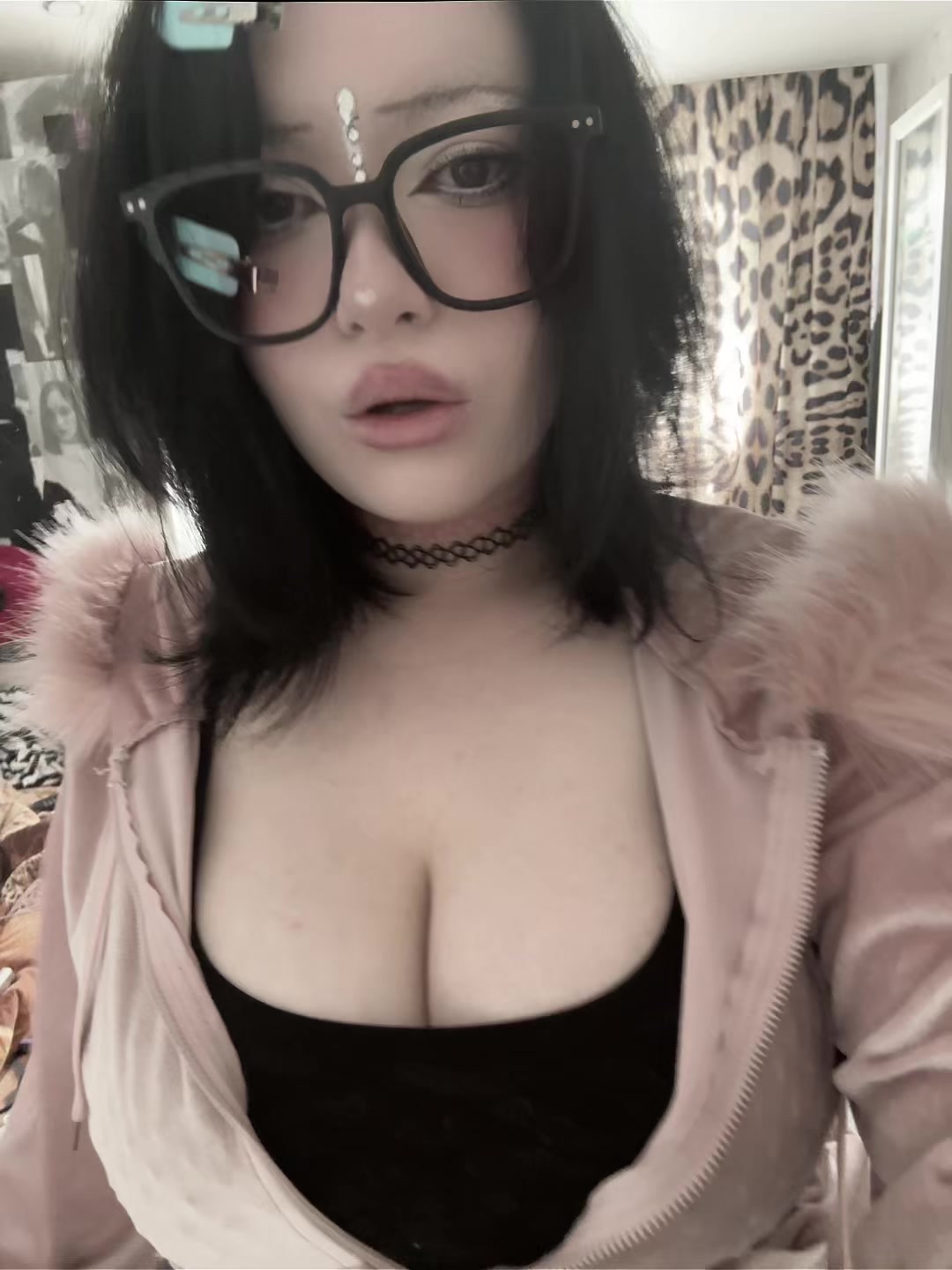 @🩵✌️