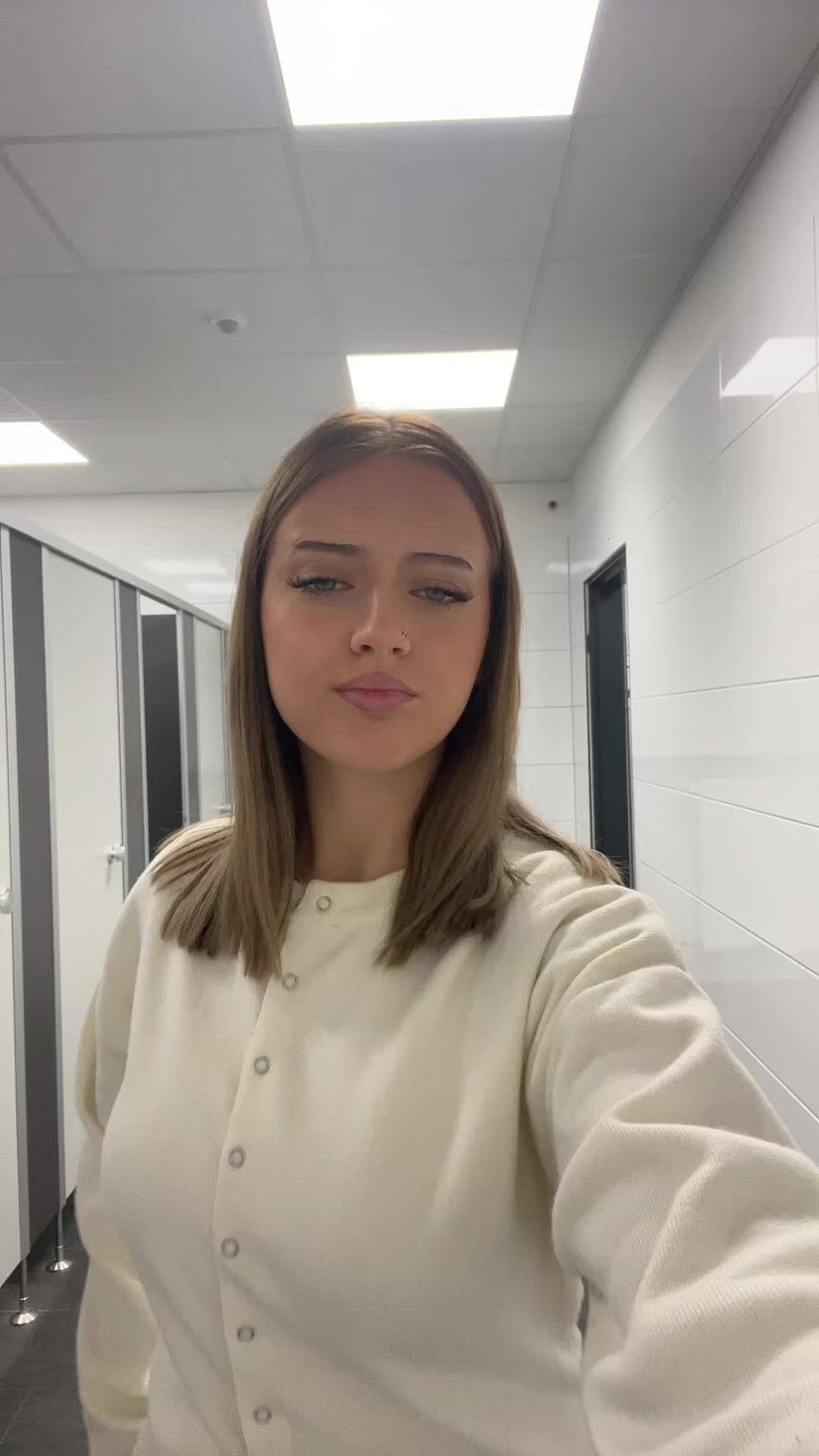 @𝒾𝓈𝒶𝒷𝑒𝓁𝓁