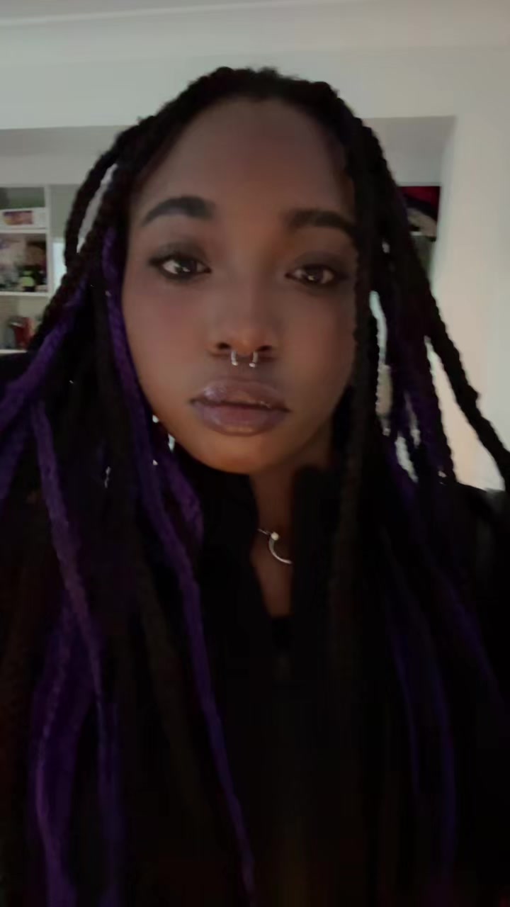 @🖤