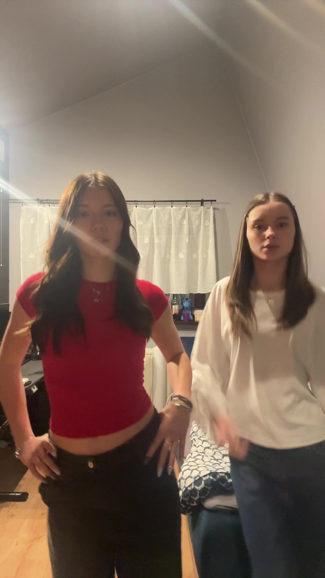@???