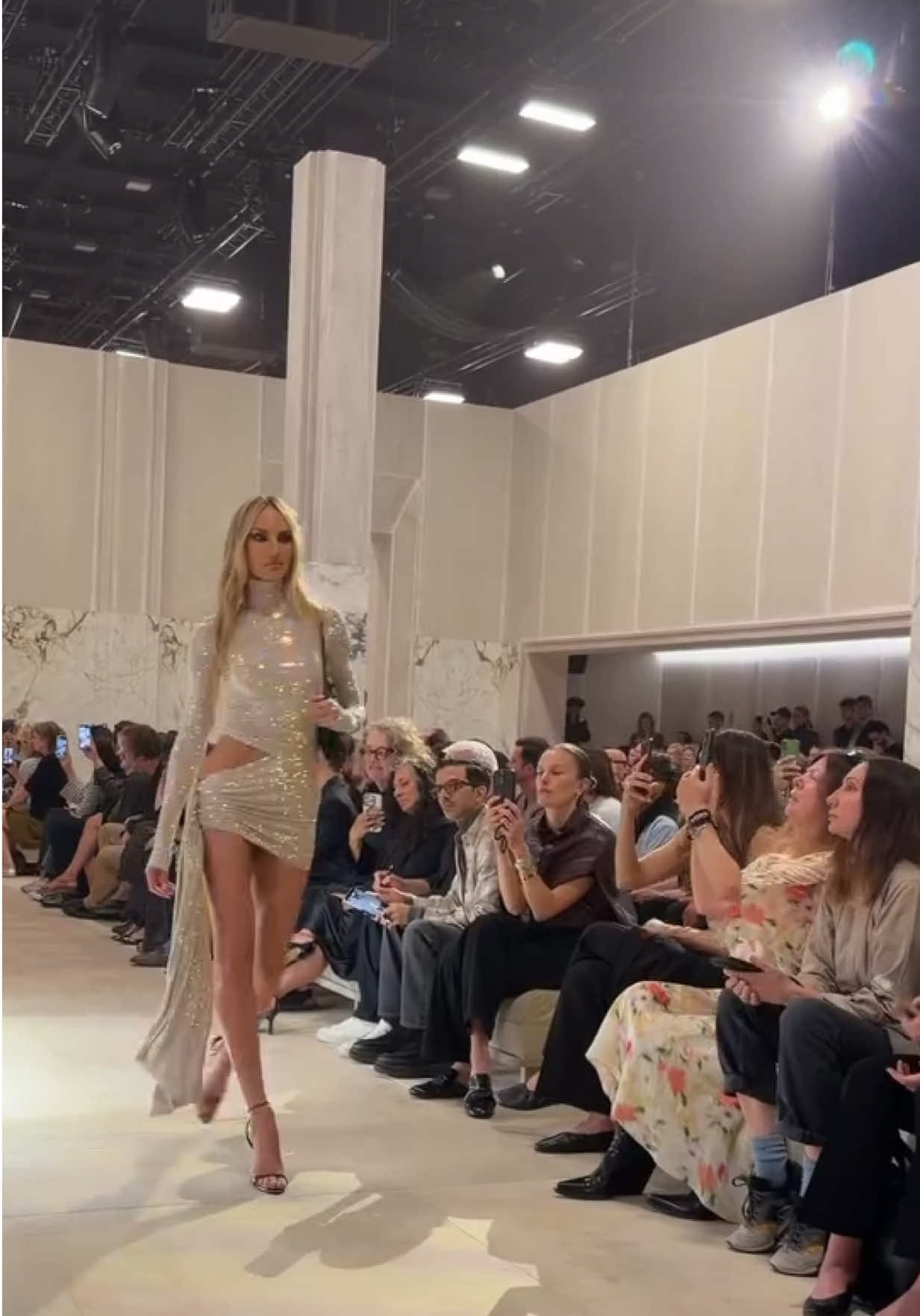 @Fashion blood ๐ฉธ