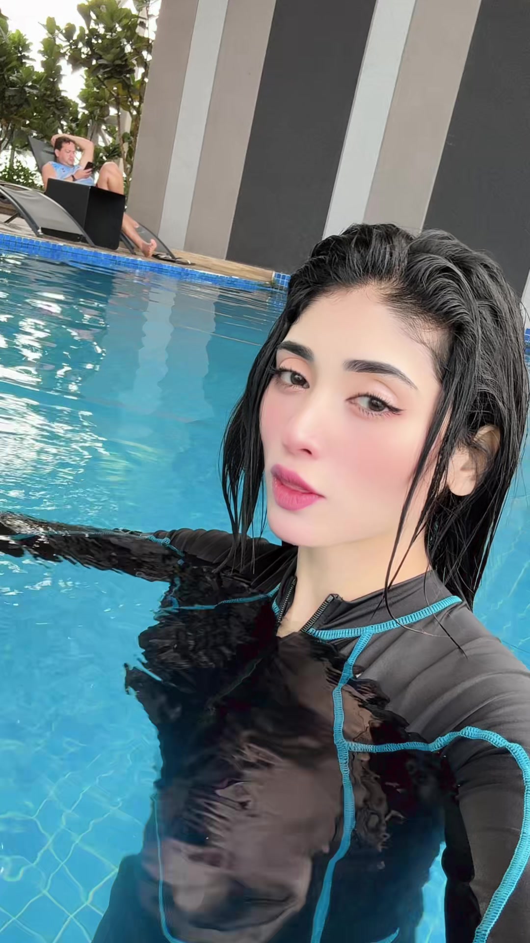 @Umaira______Yousaf