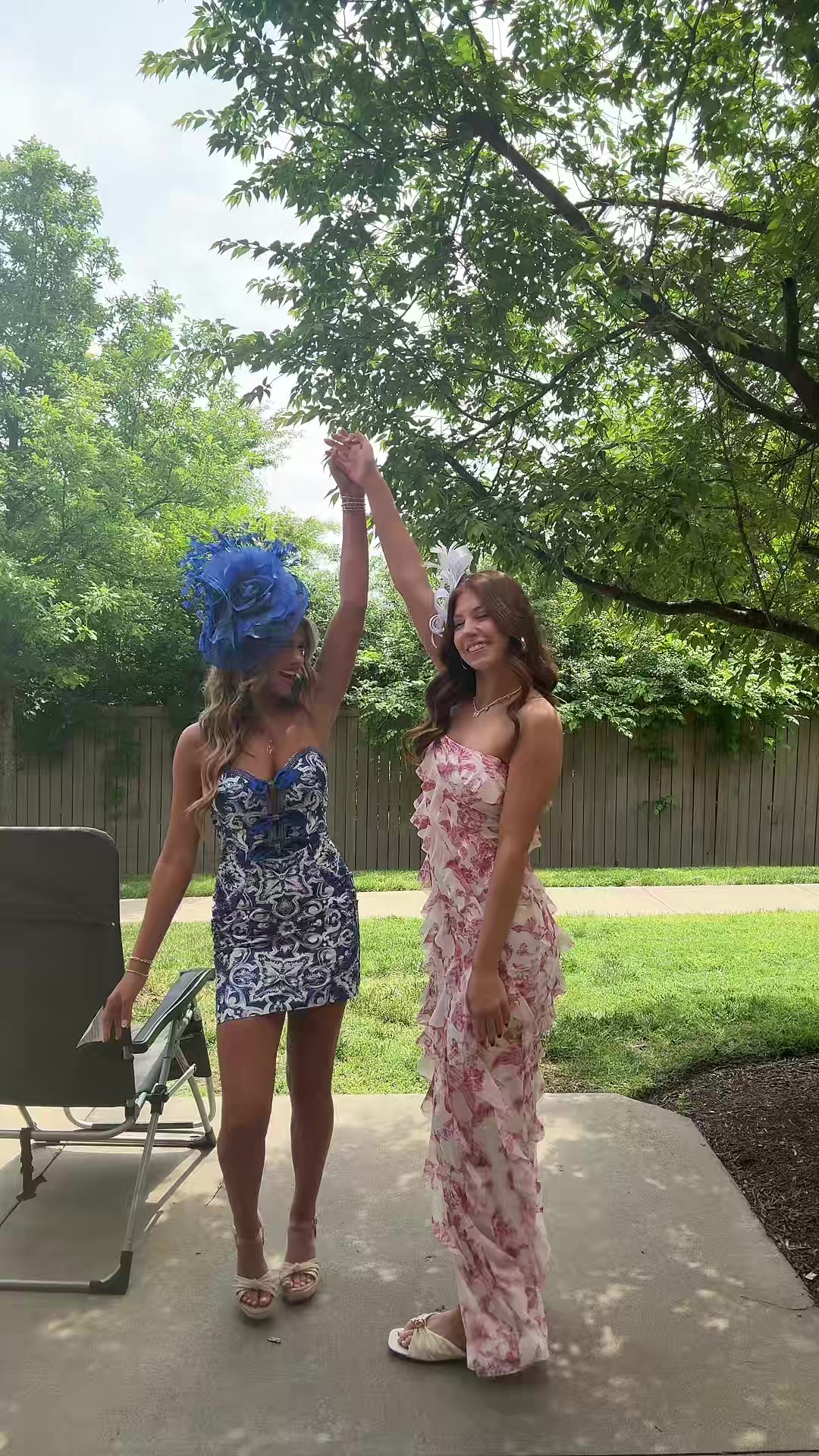 @whitneykwells