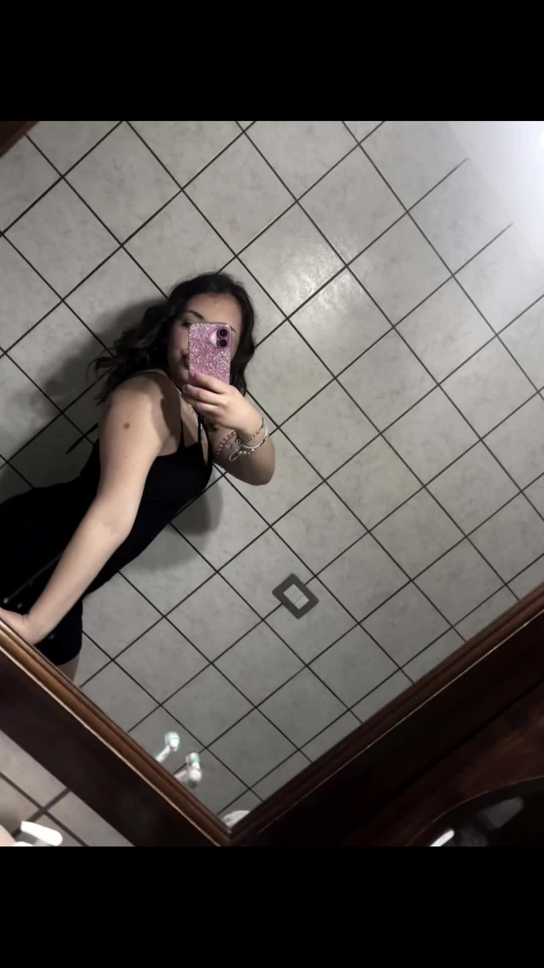 @A cinesin_spammm👸🏽👀