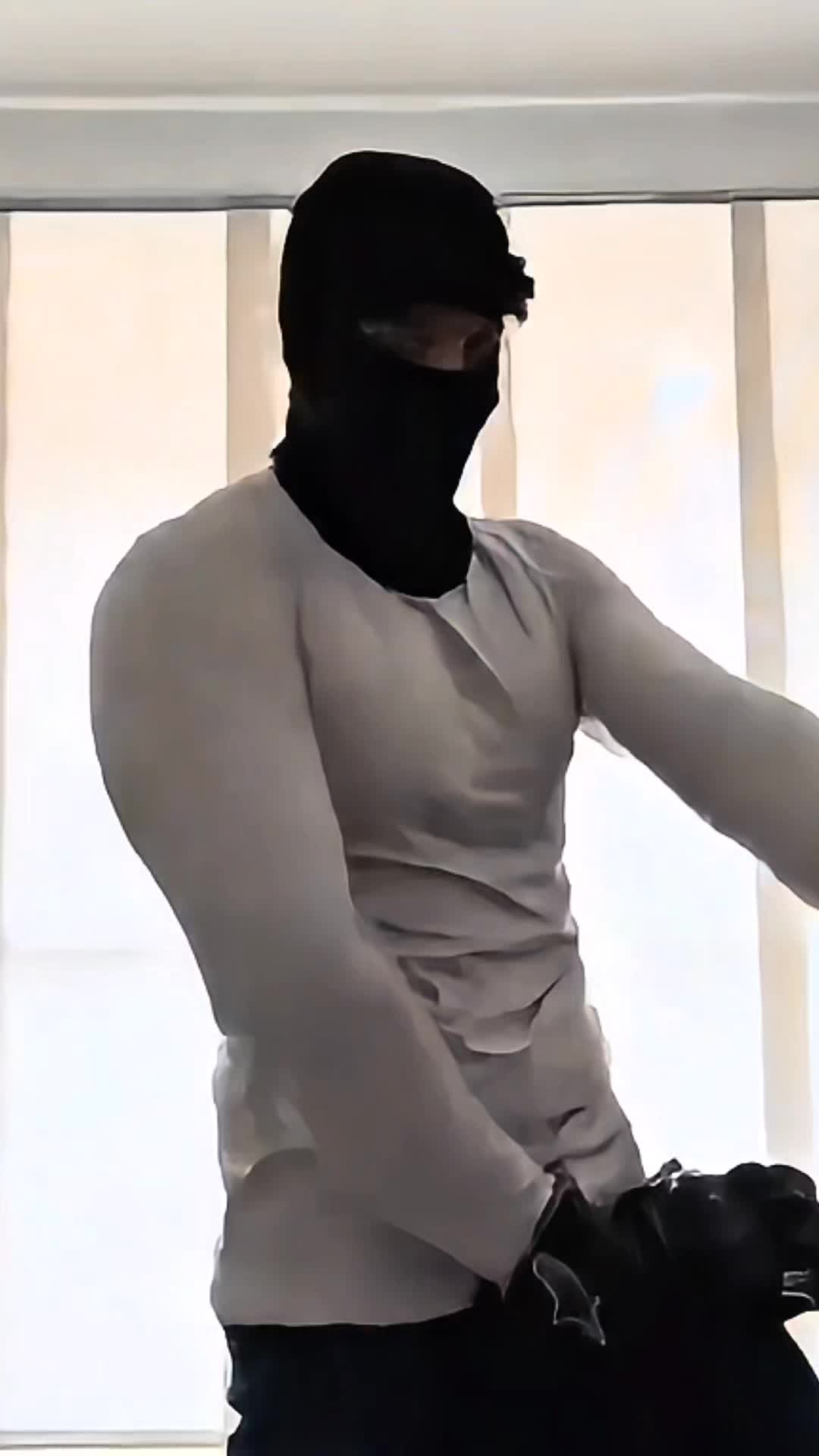 @𝖒𝖔𝖓𝖎