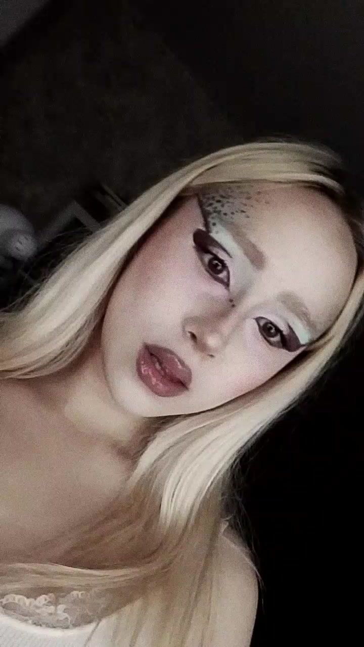 @нимфоманка