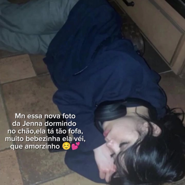 @(Ju) f&atilde; da Jenna Ortega 🥝🎧