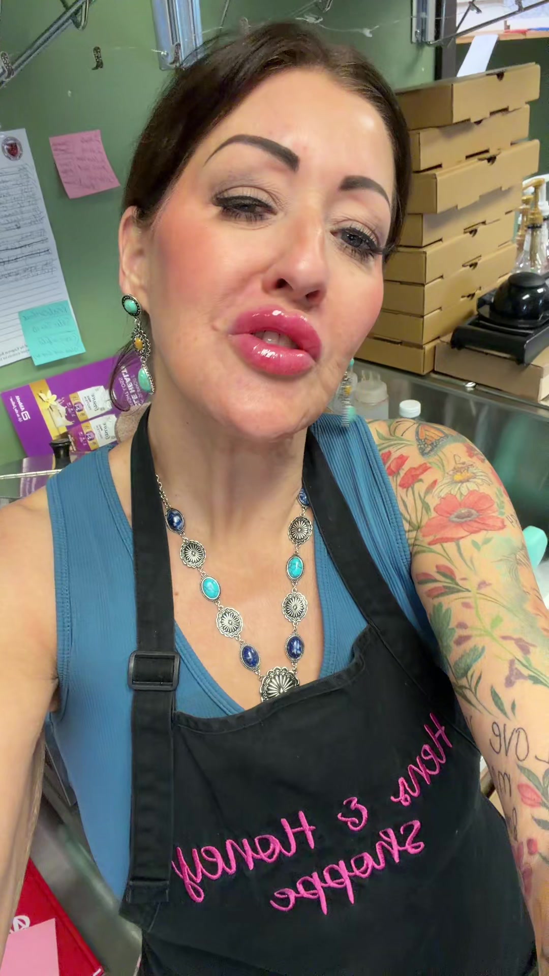 @hensandhoneyshoppe