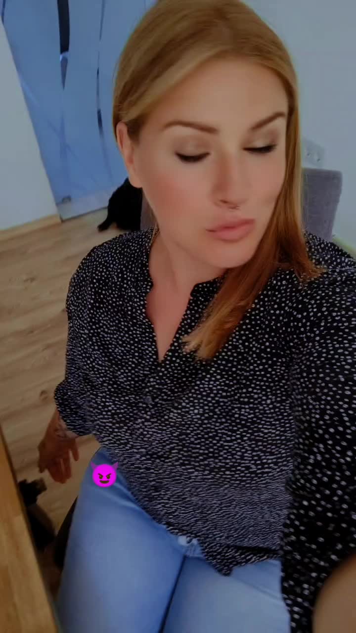 @𝐌𝐚𝐫𝐢𝐞KL