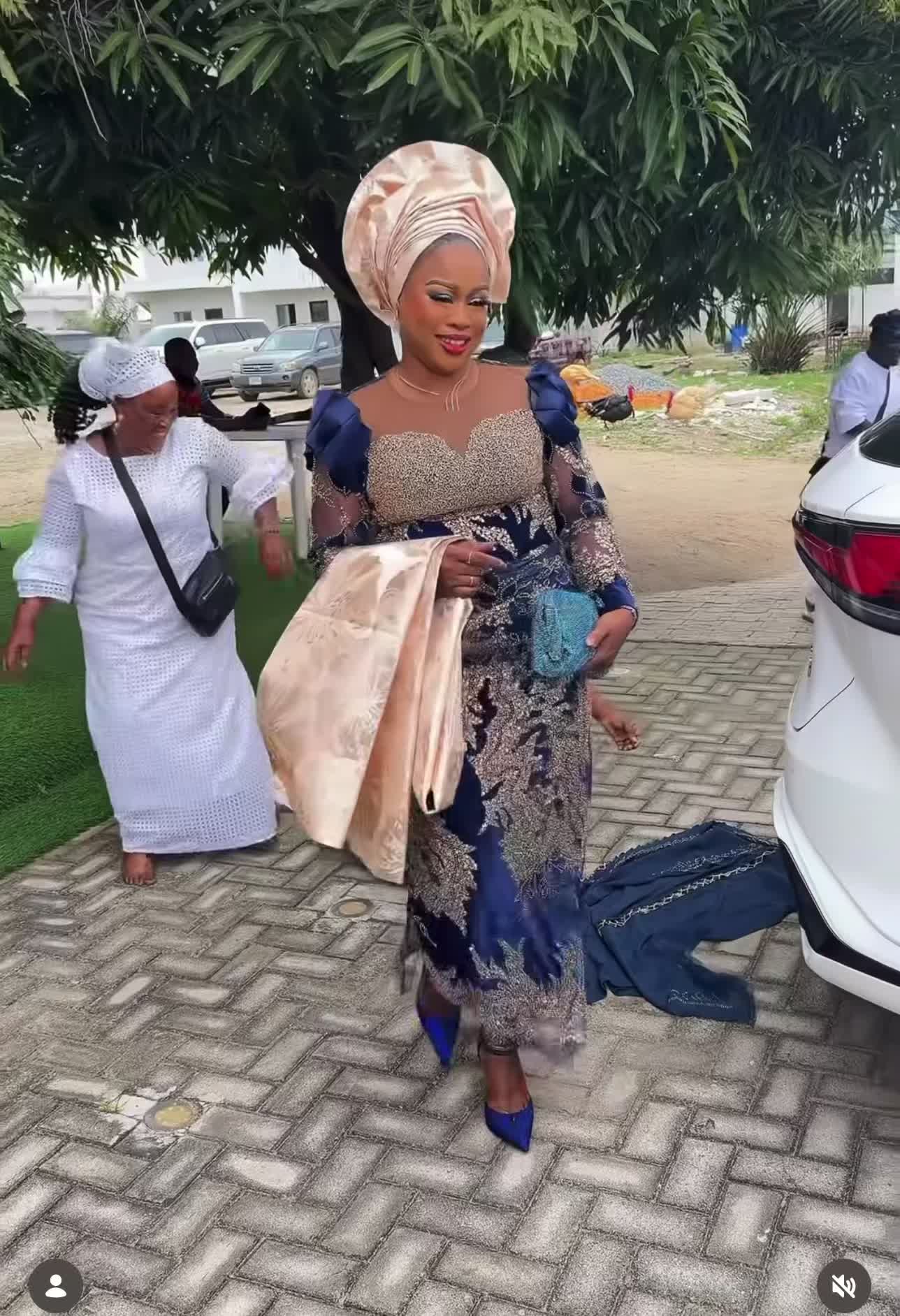 @QUEEN MOTHER OF THE SOURCE 💗