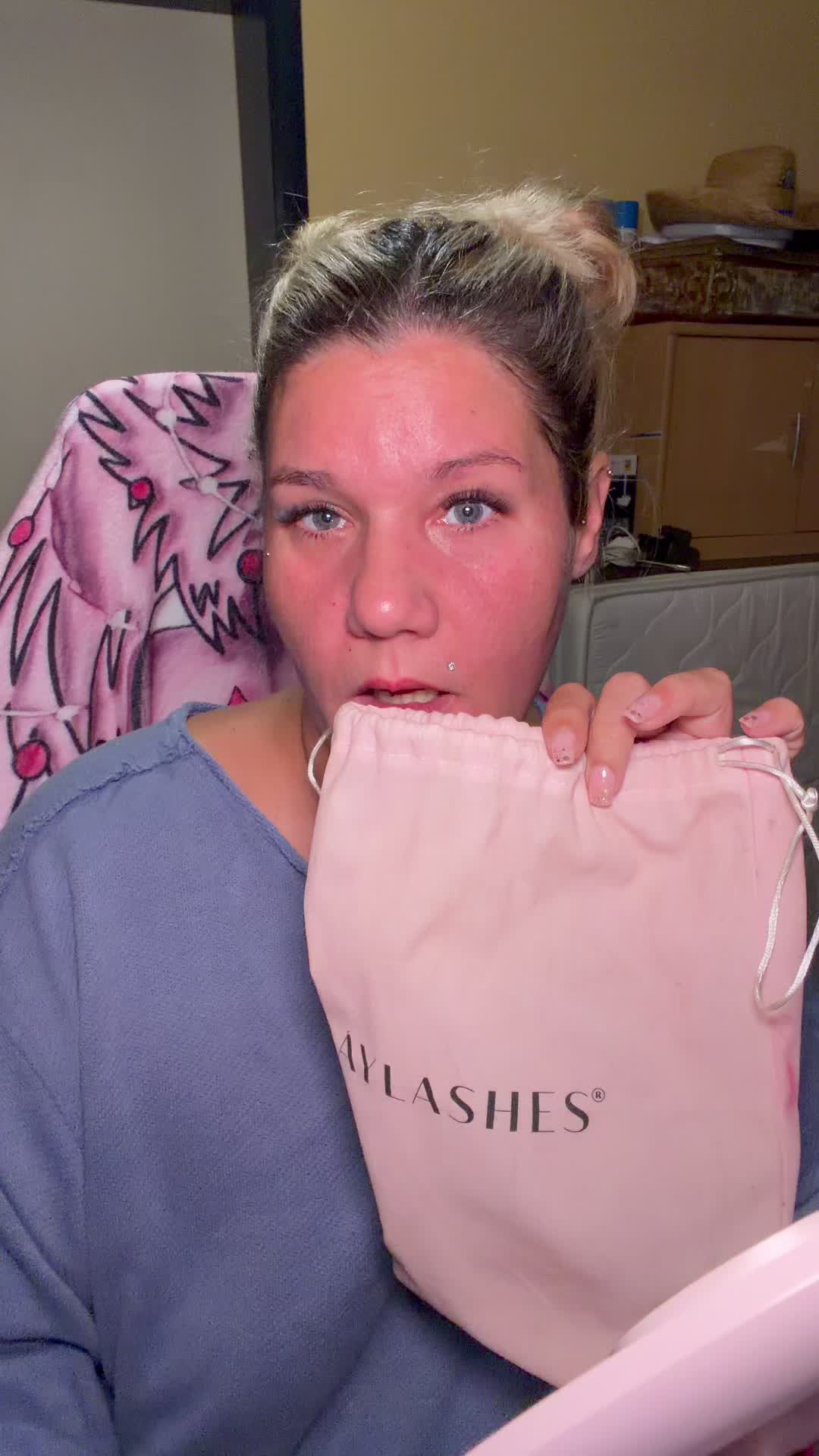 @JennysGlitzerstube