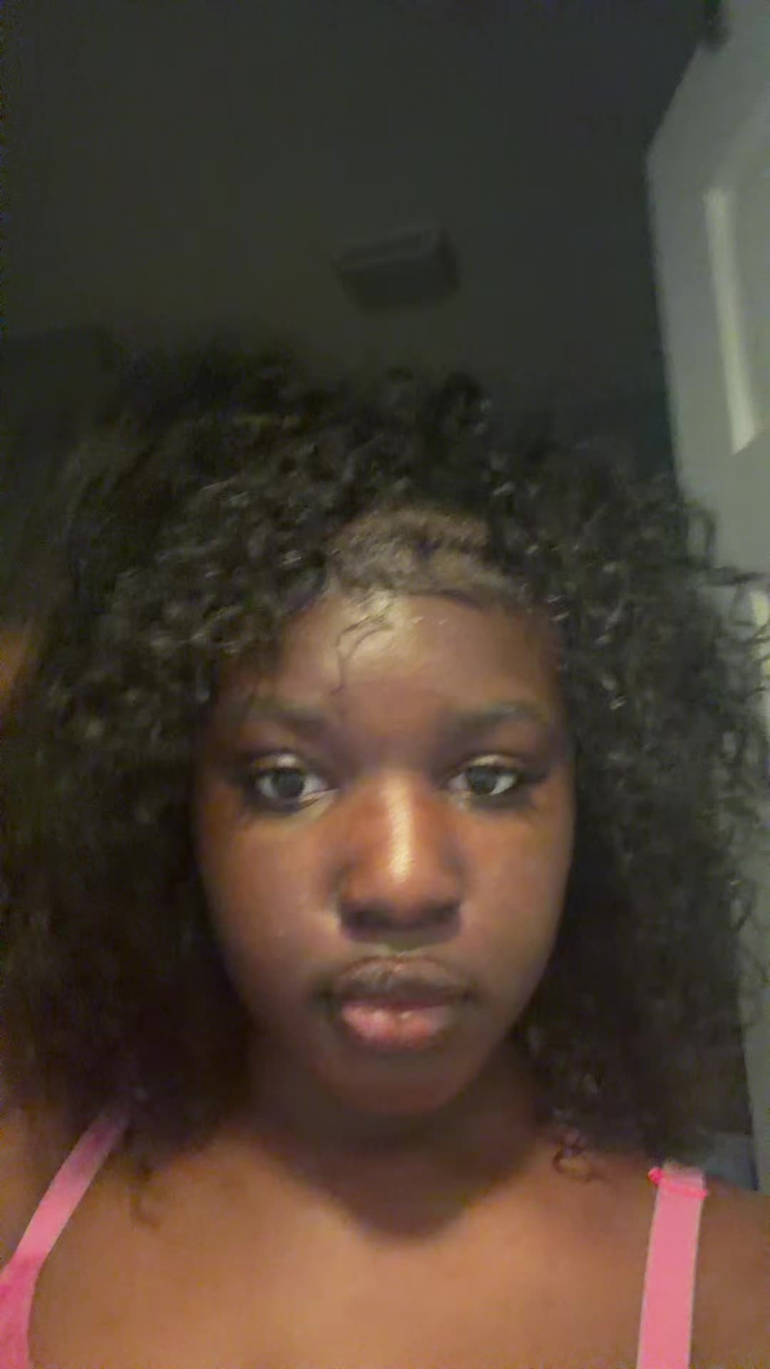 @￶