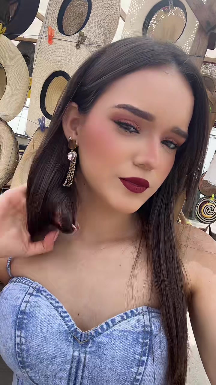 @julieem.0