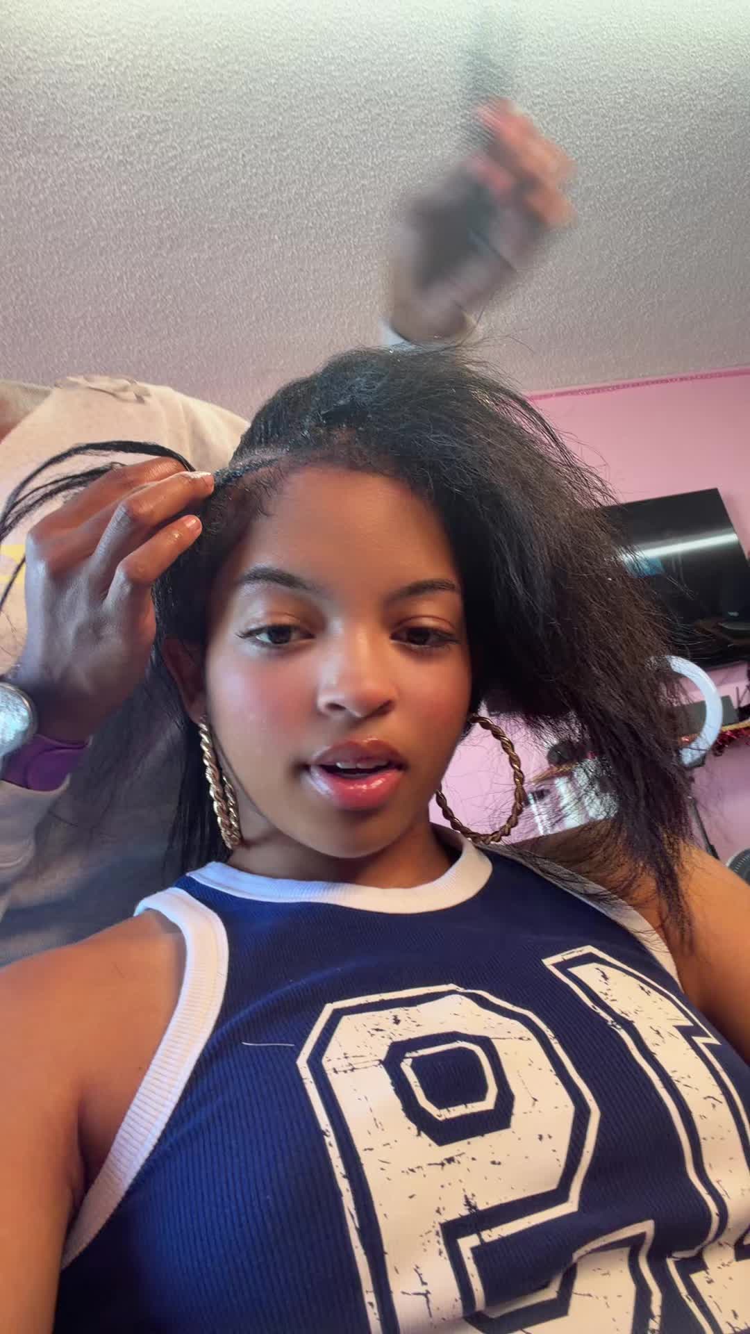 @thaonlyygirlyy