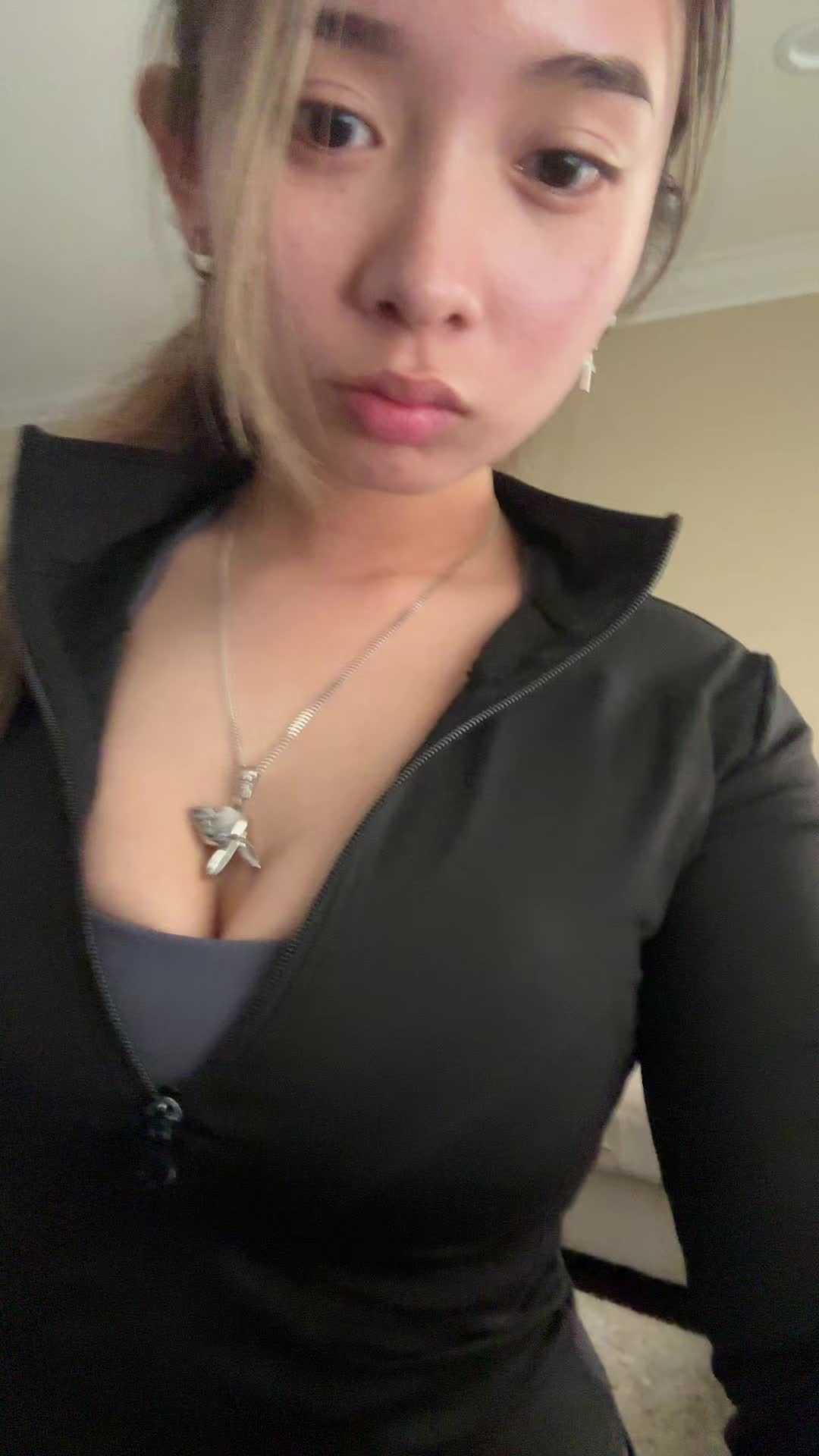 @nicole
