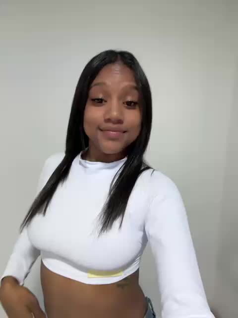 @𝒜𝓁ℯ𝒿𝒶 🎀