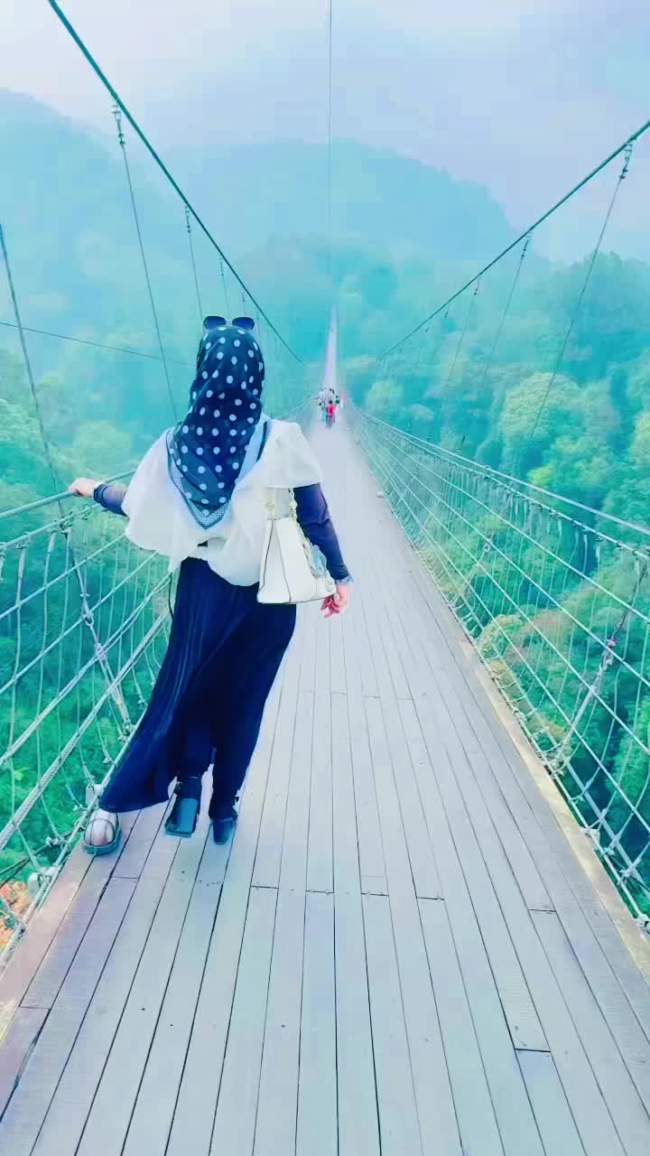 @lyndda84
