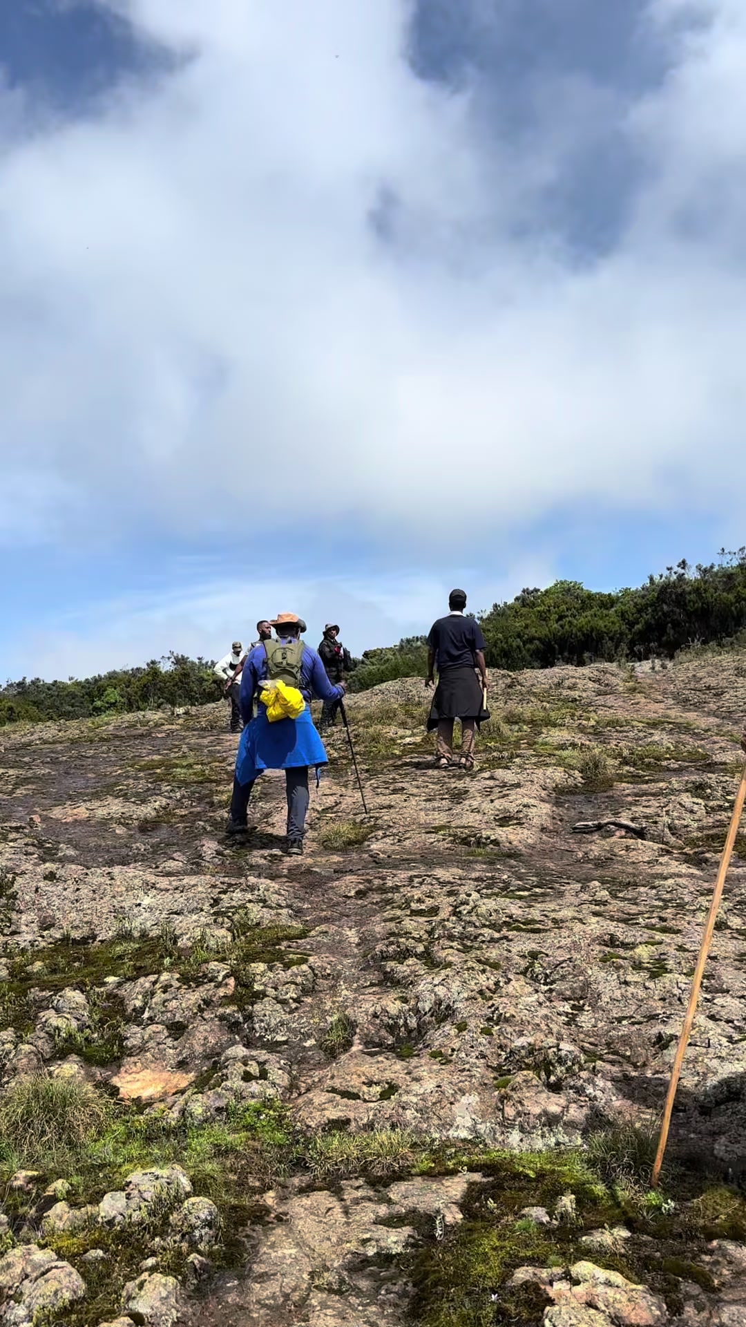 @HikinG_GiantS