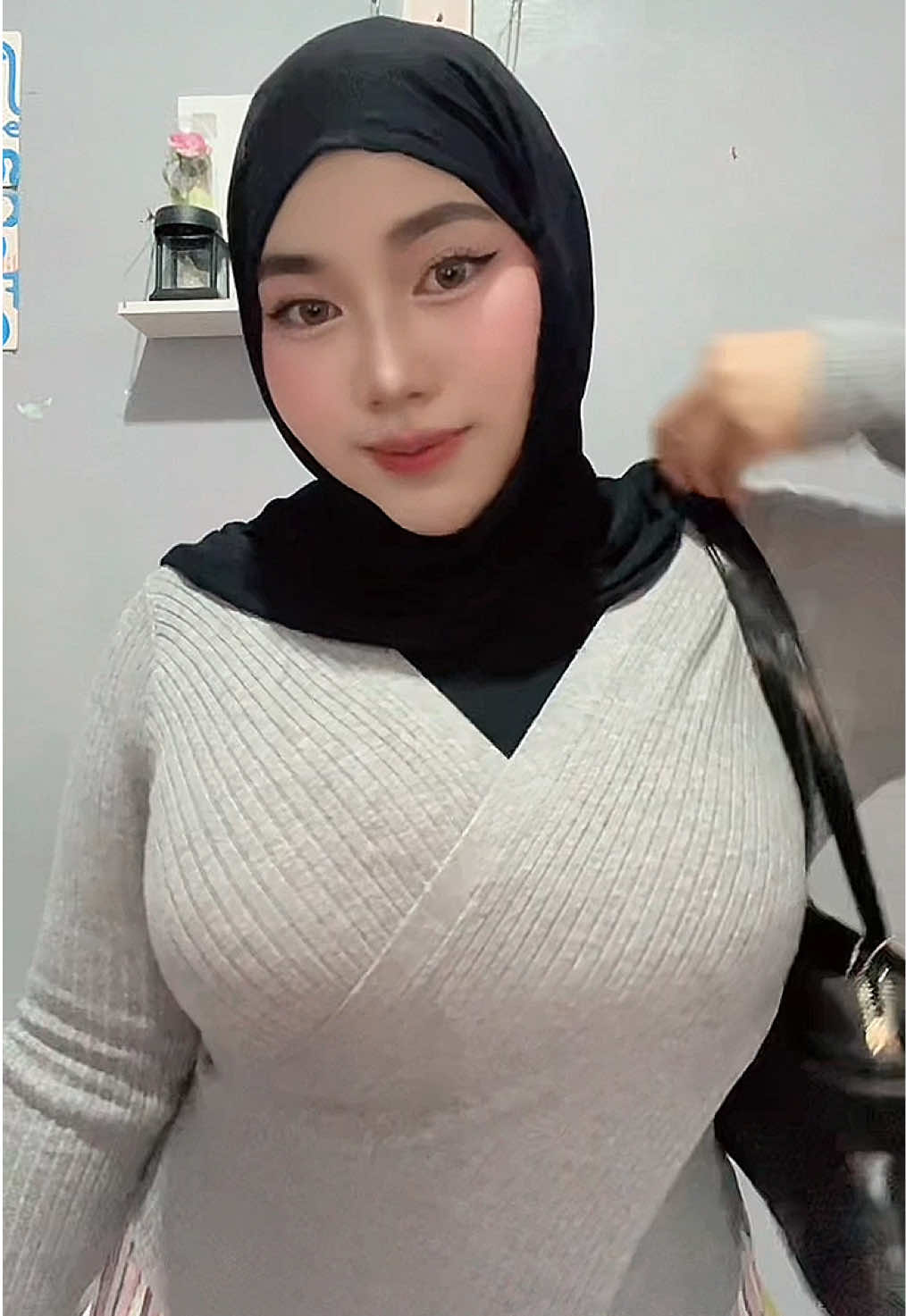@nabilaaputtt18