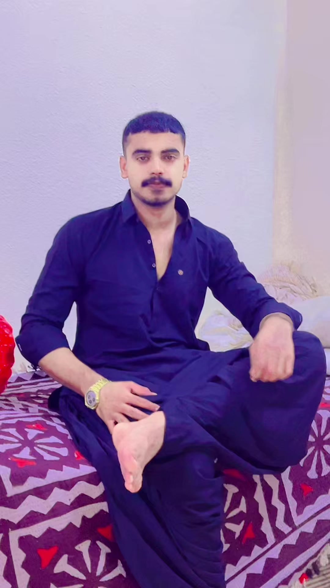 @𝙍 𝙄 𝙕 𝙒 𝘼 𝙉 ツ
