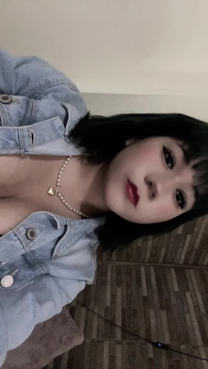 @Mel 𖤐