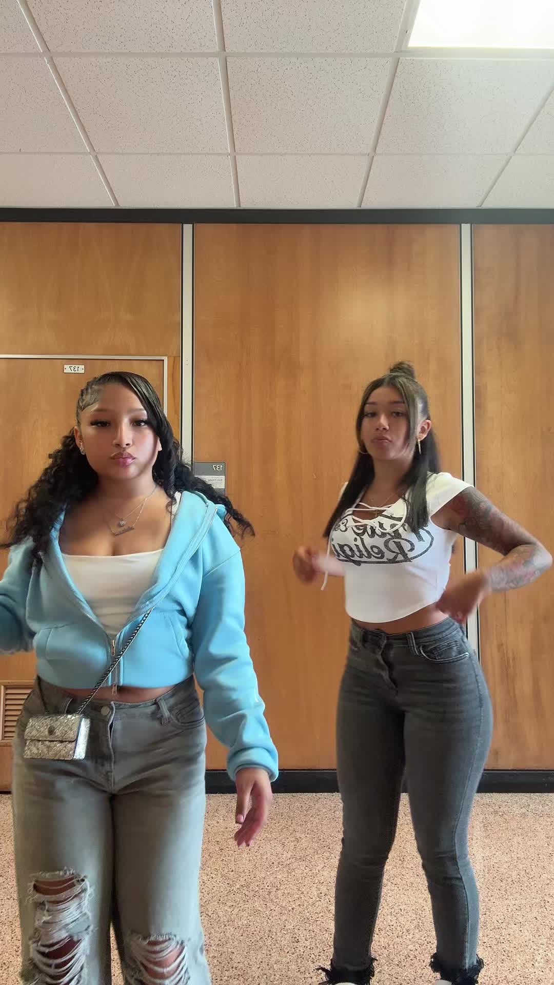 @anelise_rodriguez
