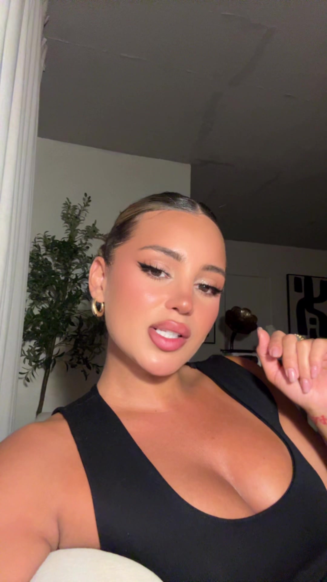 @VAL MERCADO