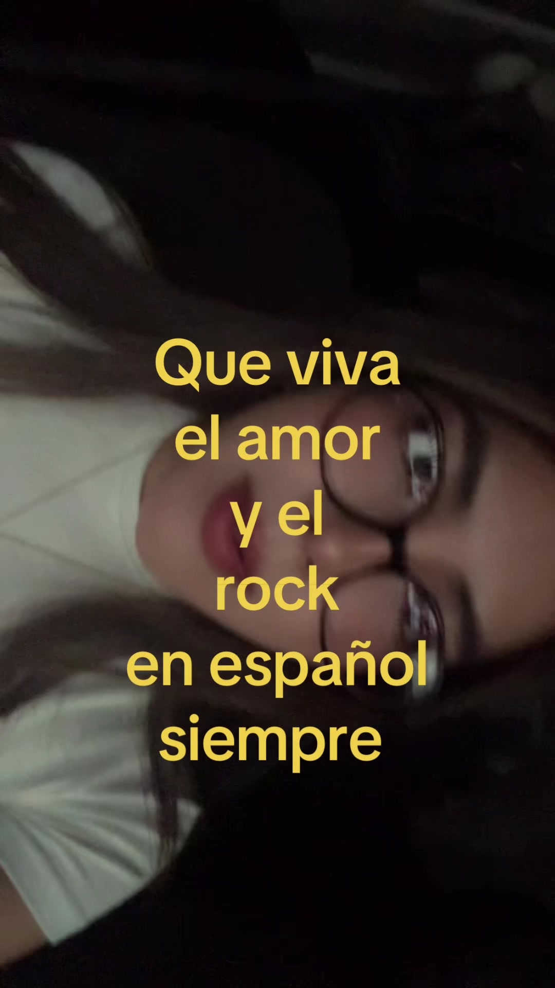 @Camila Alanis
