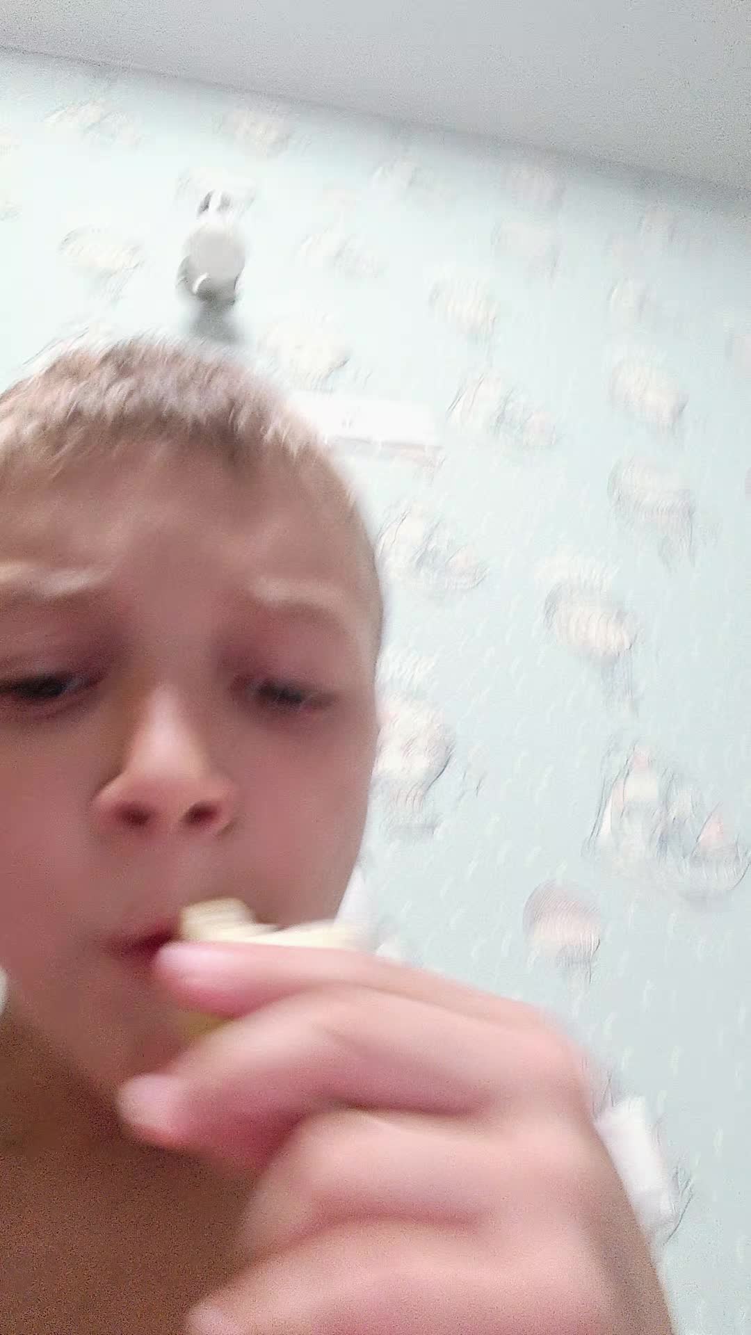 @голубой