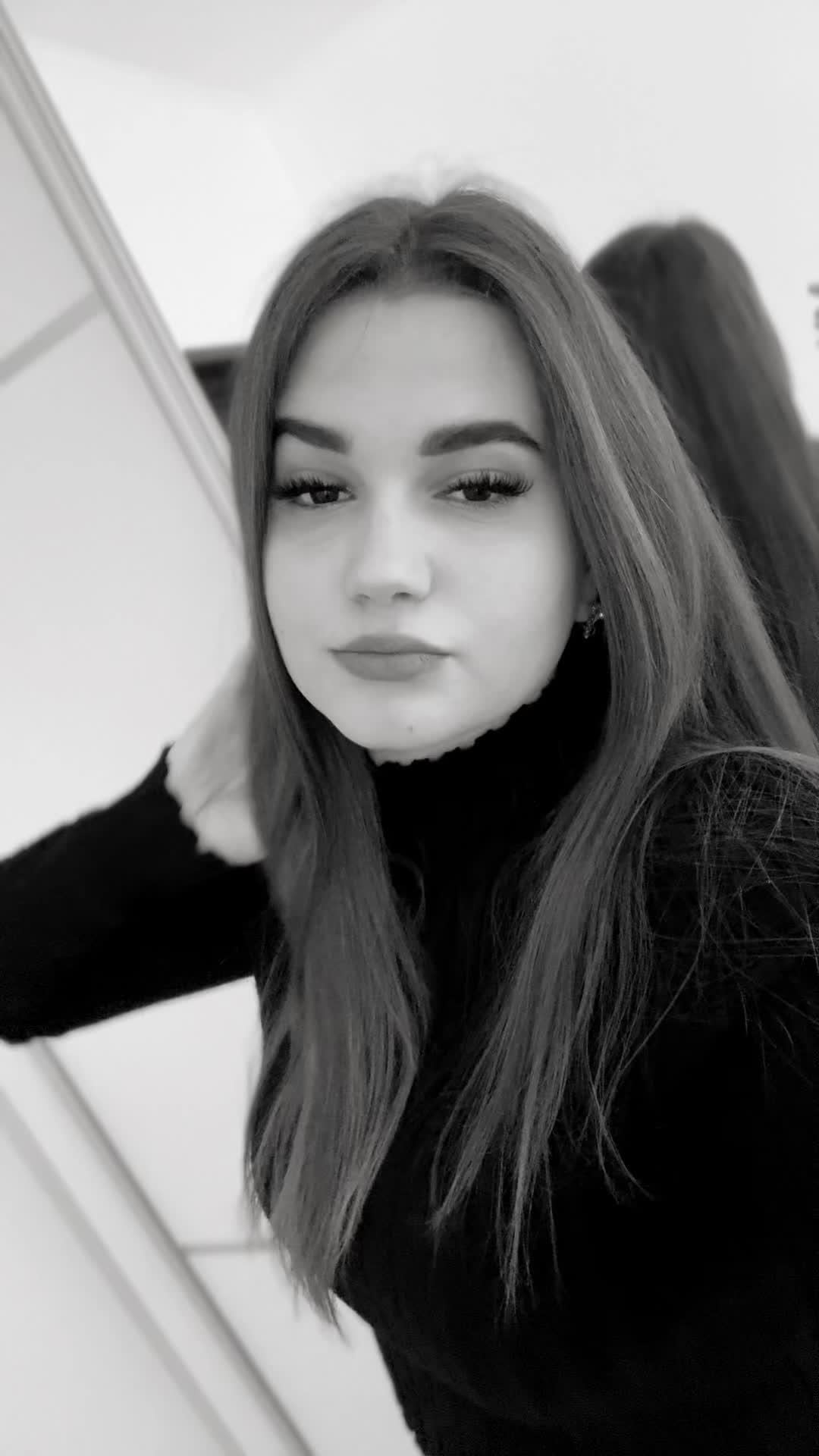 @julia_bodnarr
