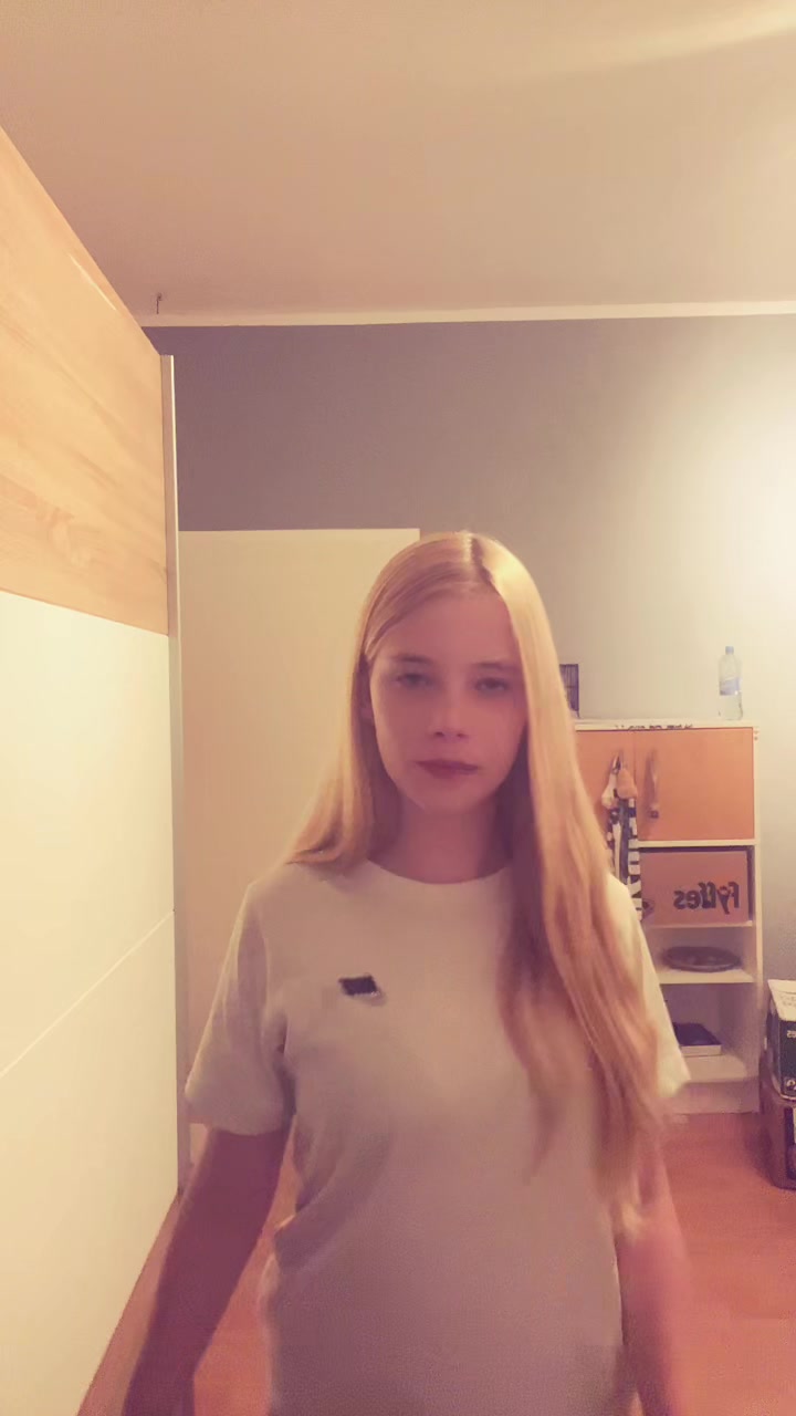 @N_lpz_girl❤️