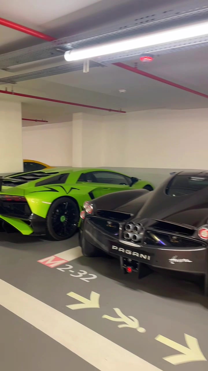 @🏎️