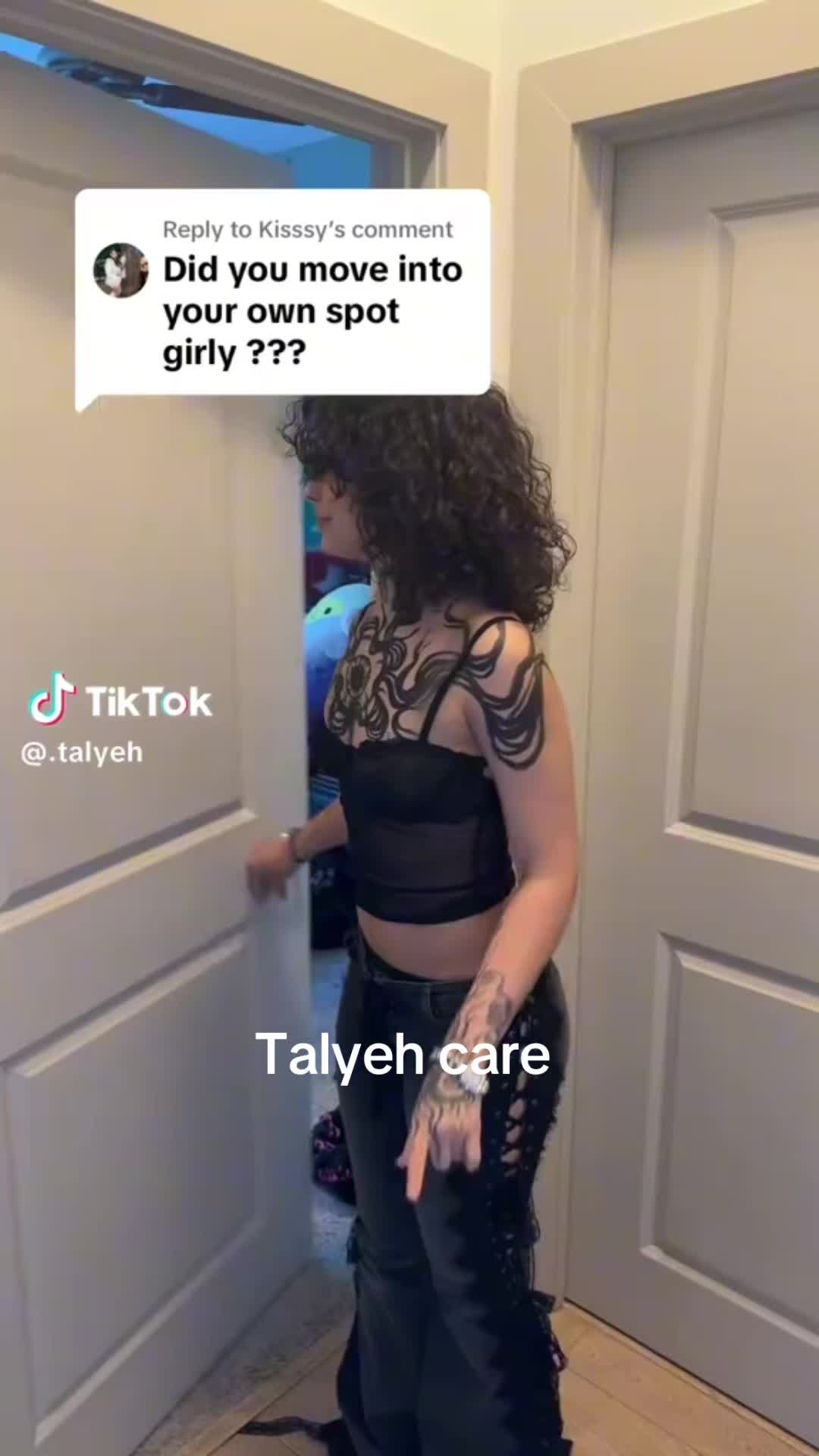 @Chloe