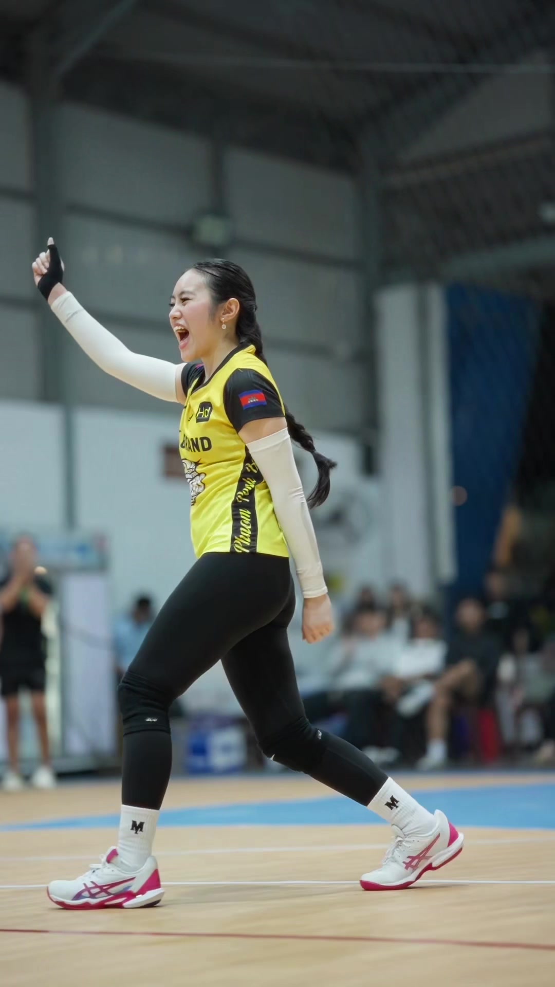 @mei โง.*โท