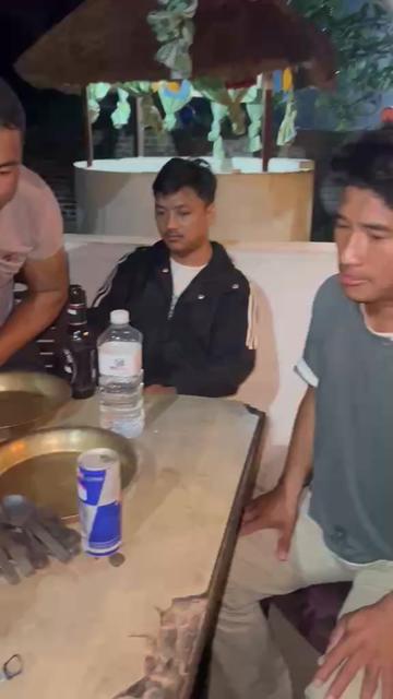 @development Thapa 🇱🇺