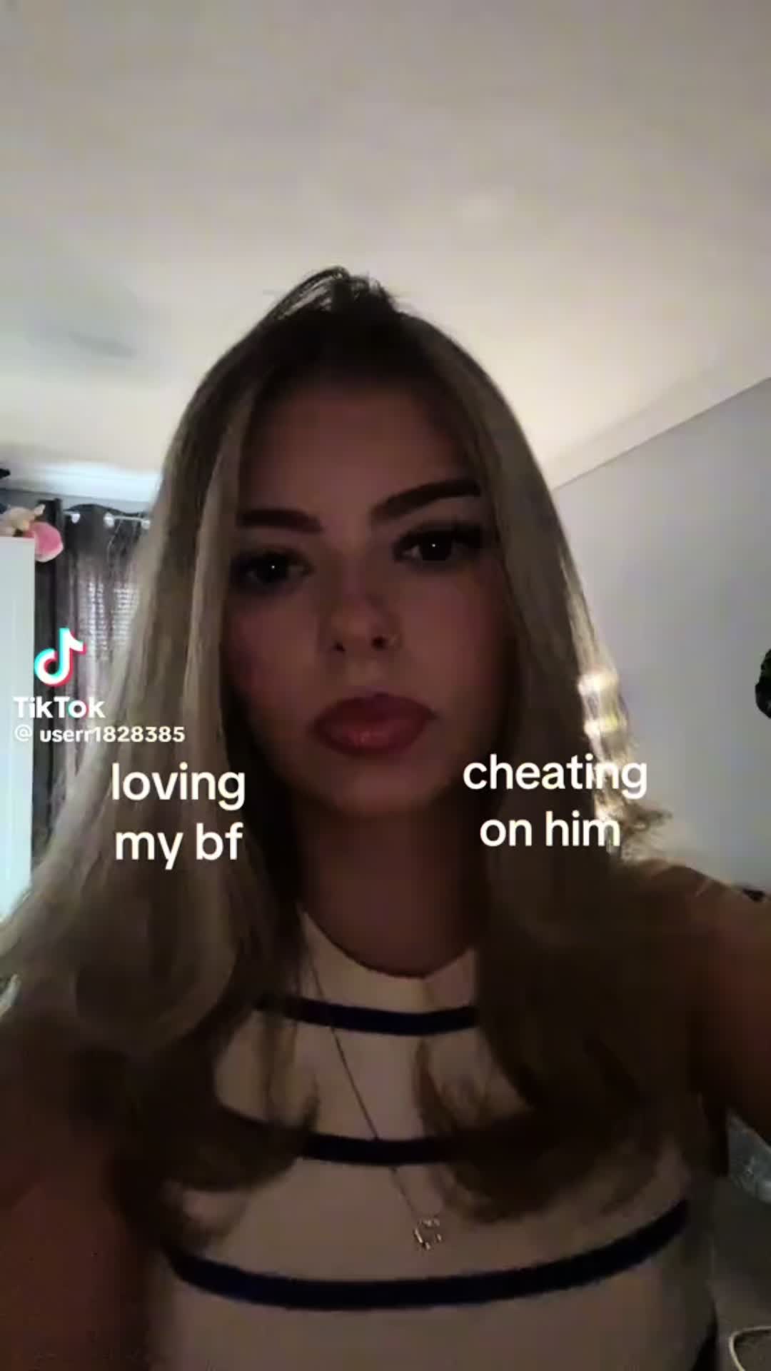 @⃟