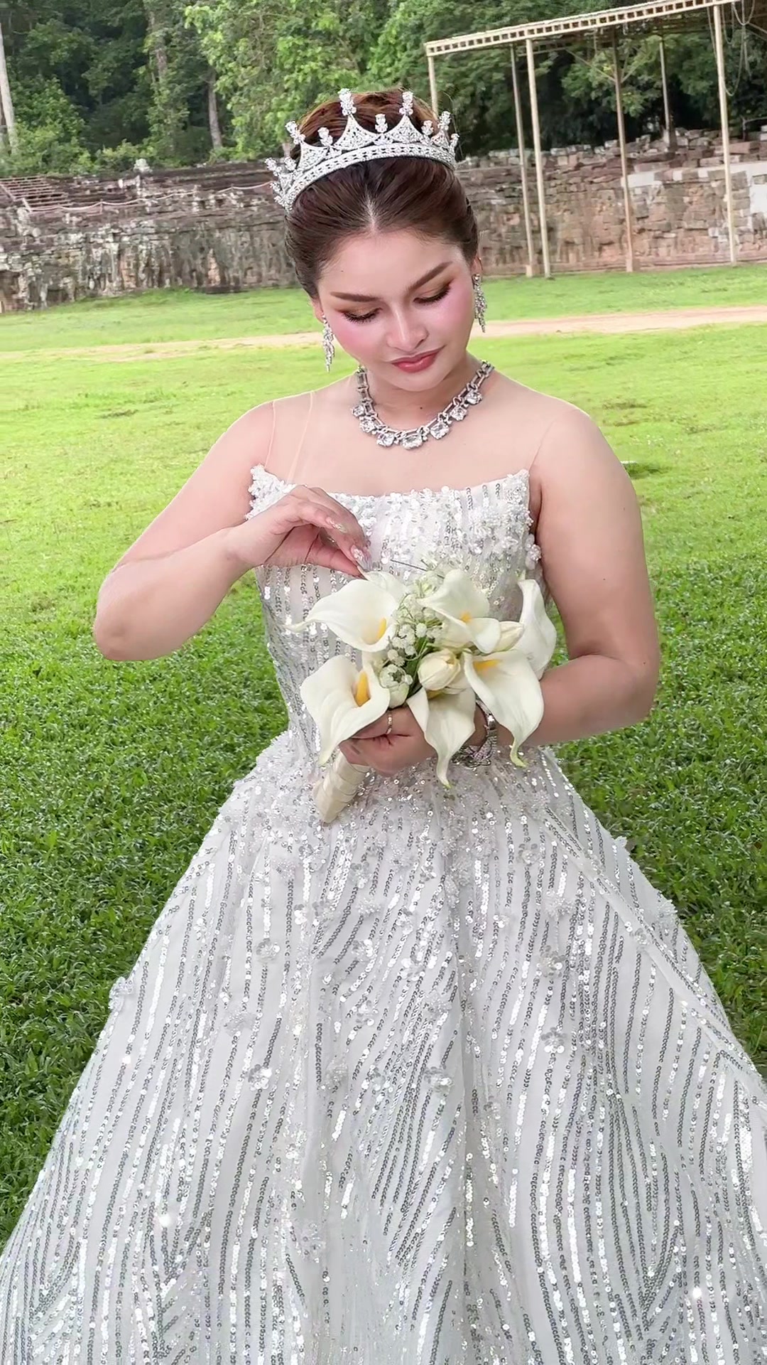 @បុប្ផាសួគ៌ហ្គោល សំអាងការ