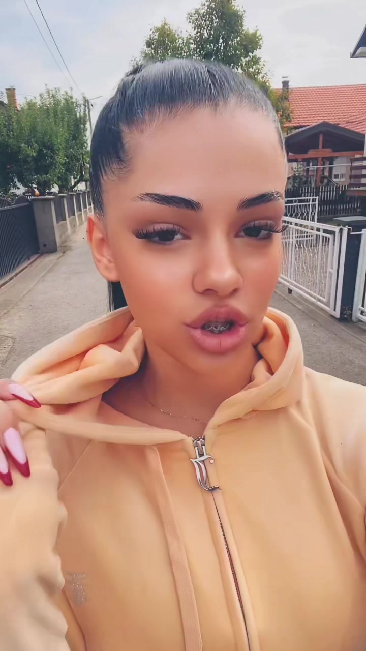 @👸🏻