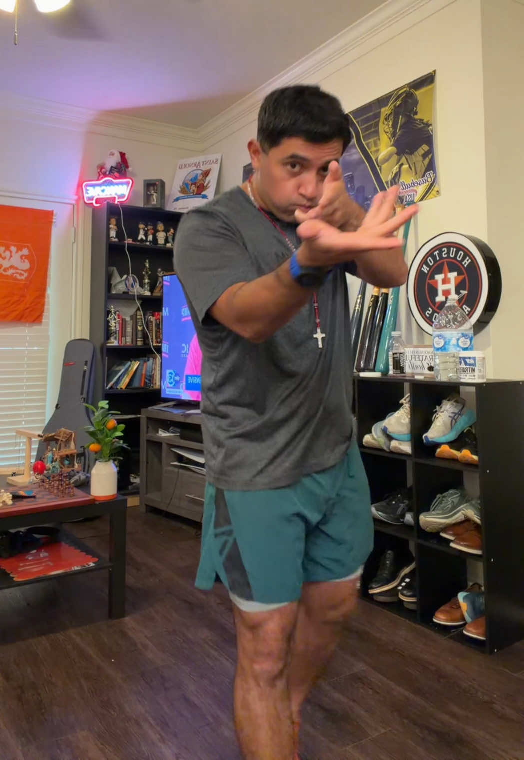 @alofrompasadenatx