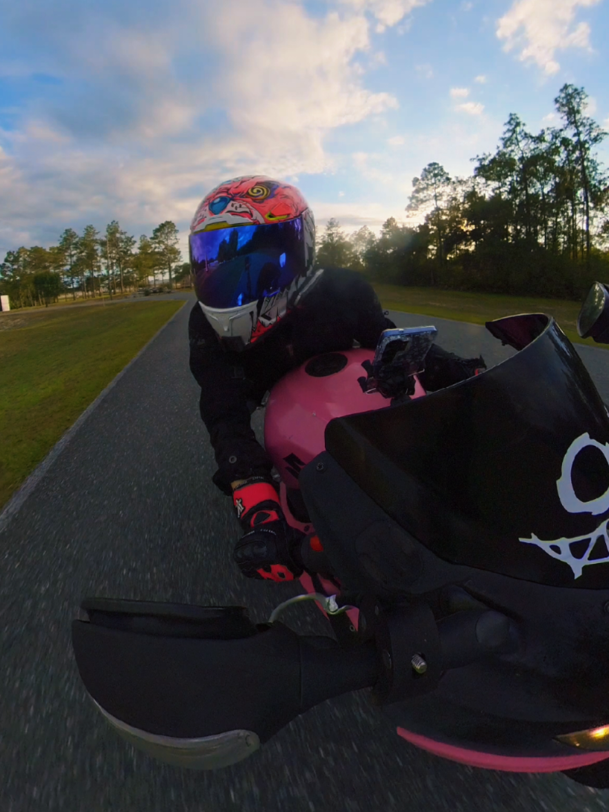 @🦿 Amanda 🏍