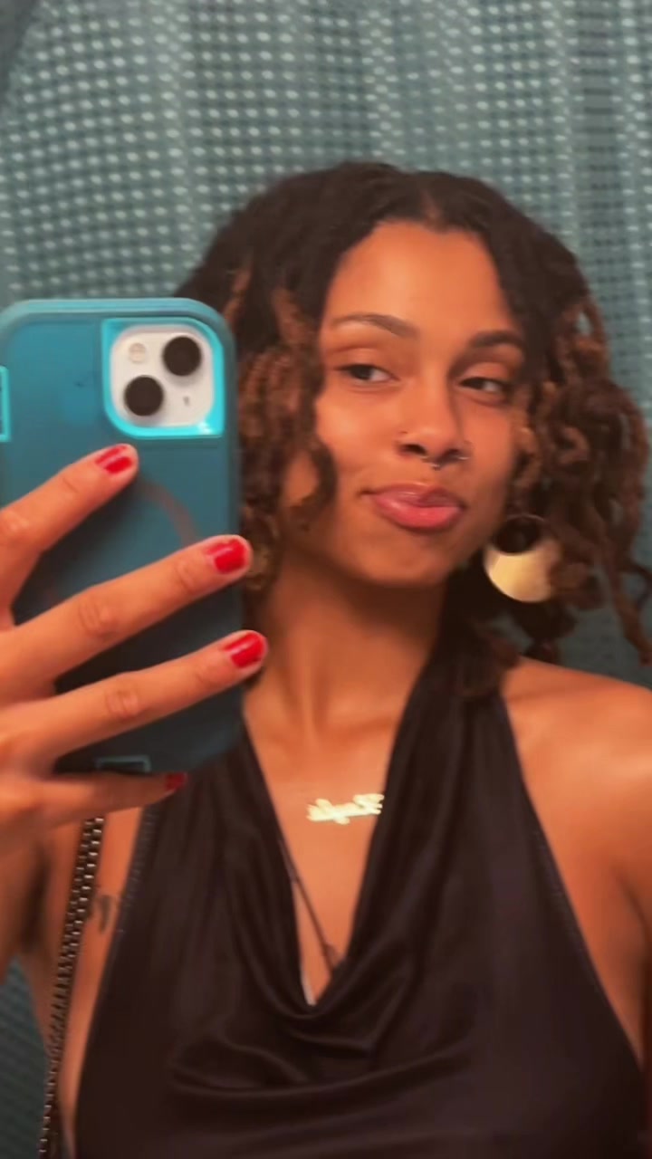 @LaylaSimone