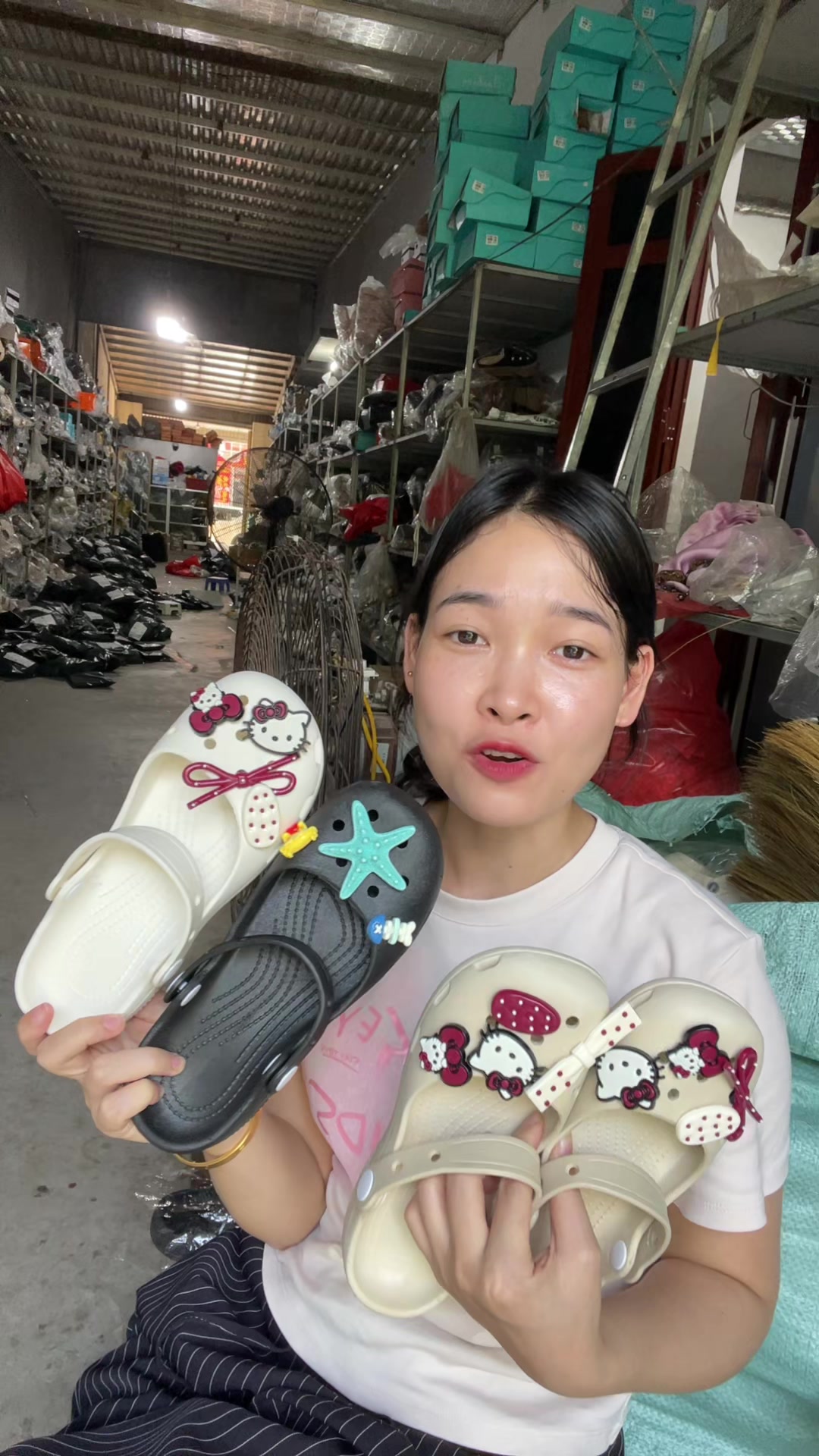 @HỒNG XIÊM