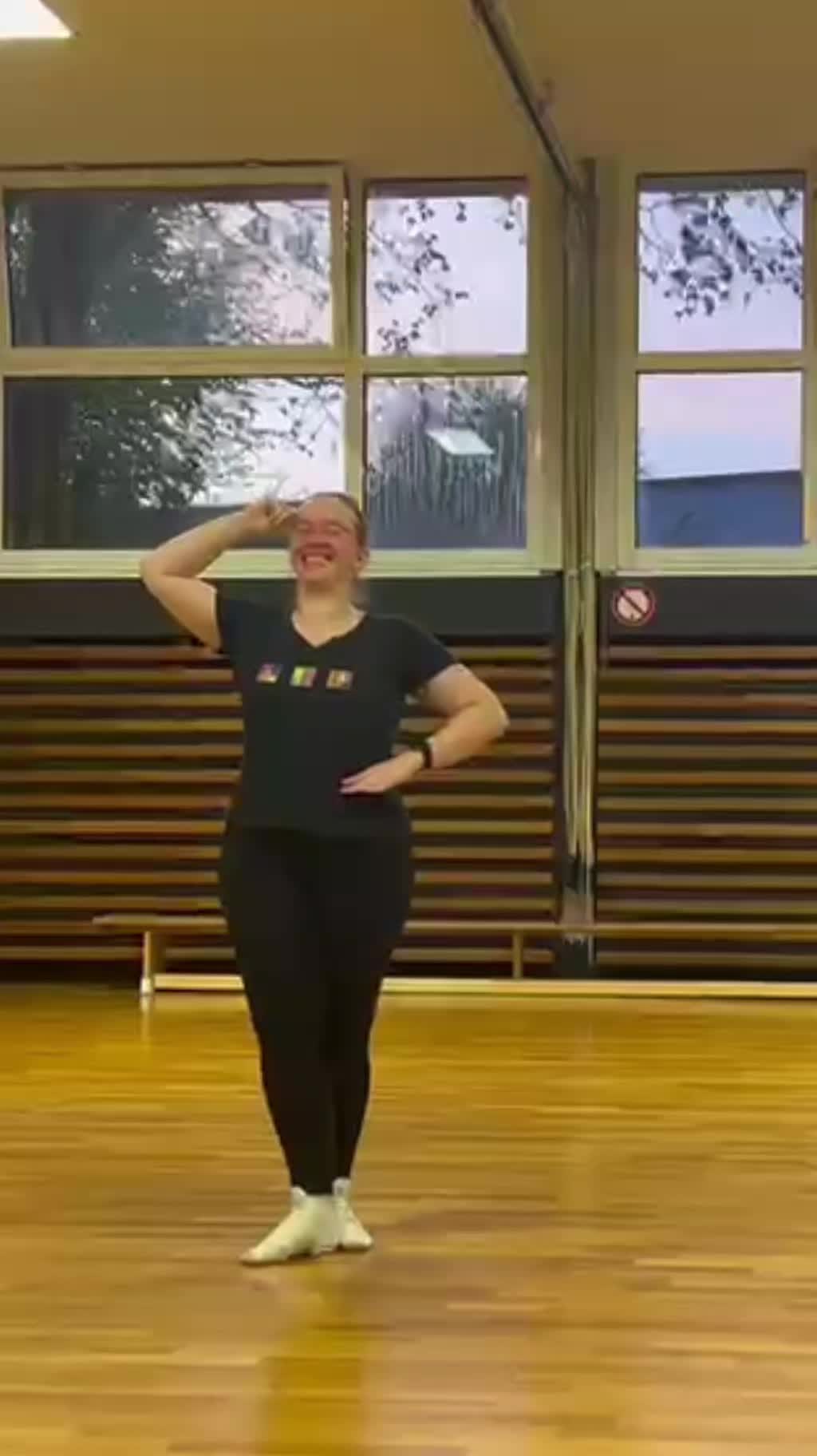 @a_flo_dance